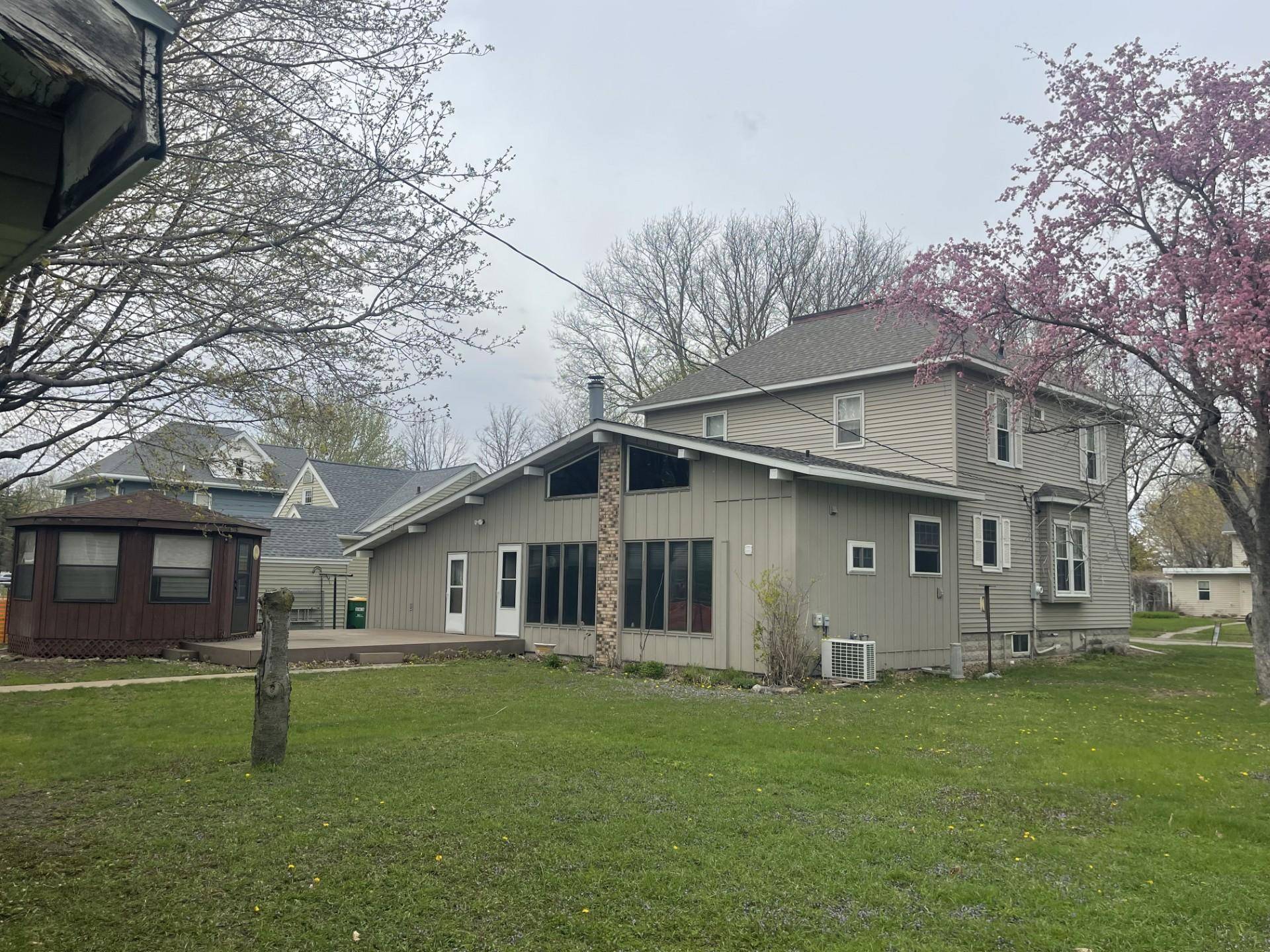 136 North ST, Tracy, MN 56175