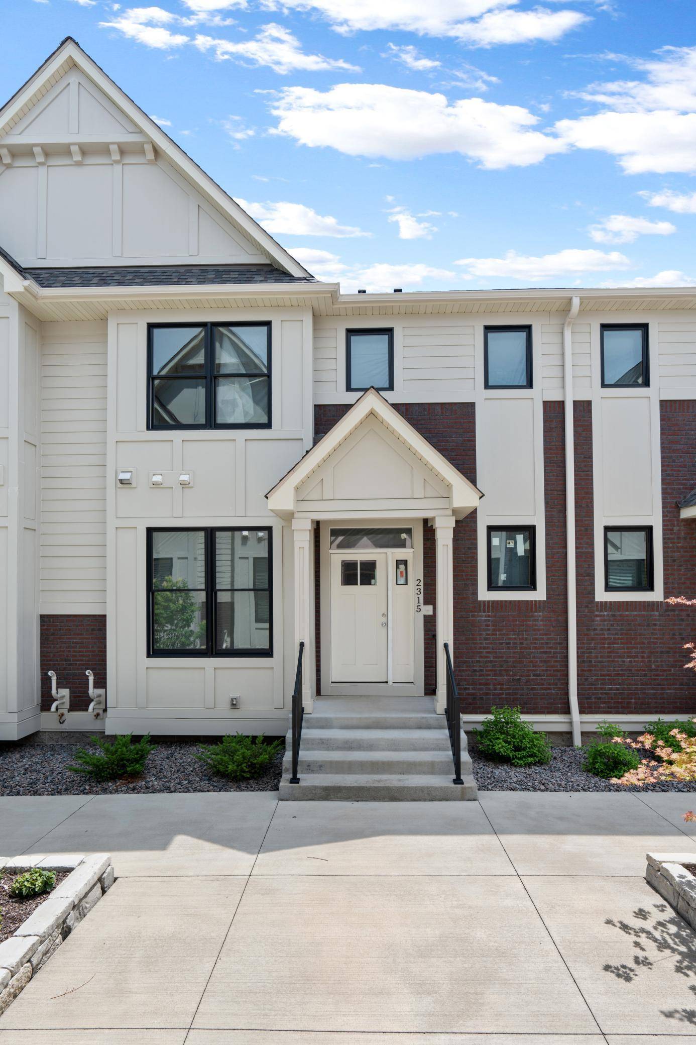 2357 Simply Living LN, Hudson, WI 54016