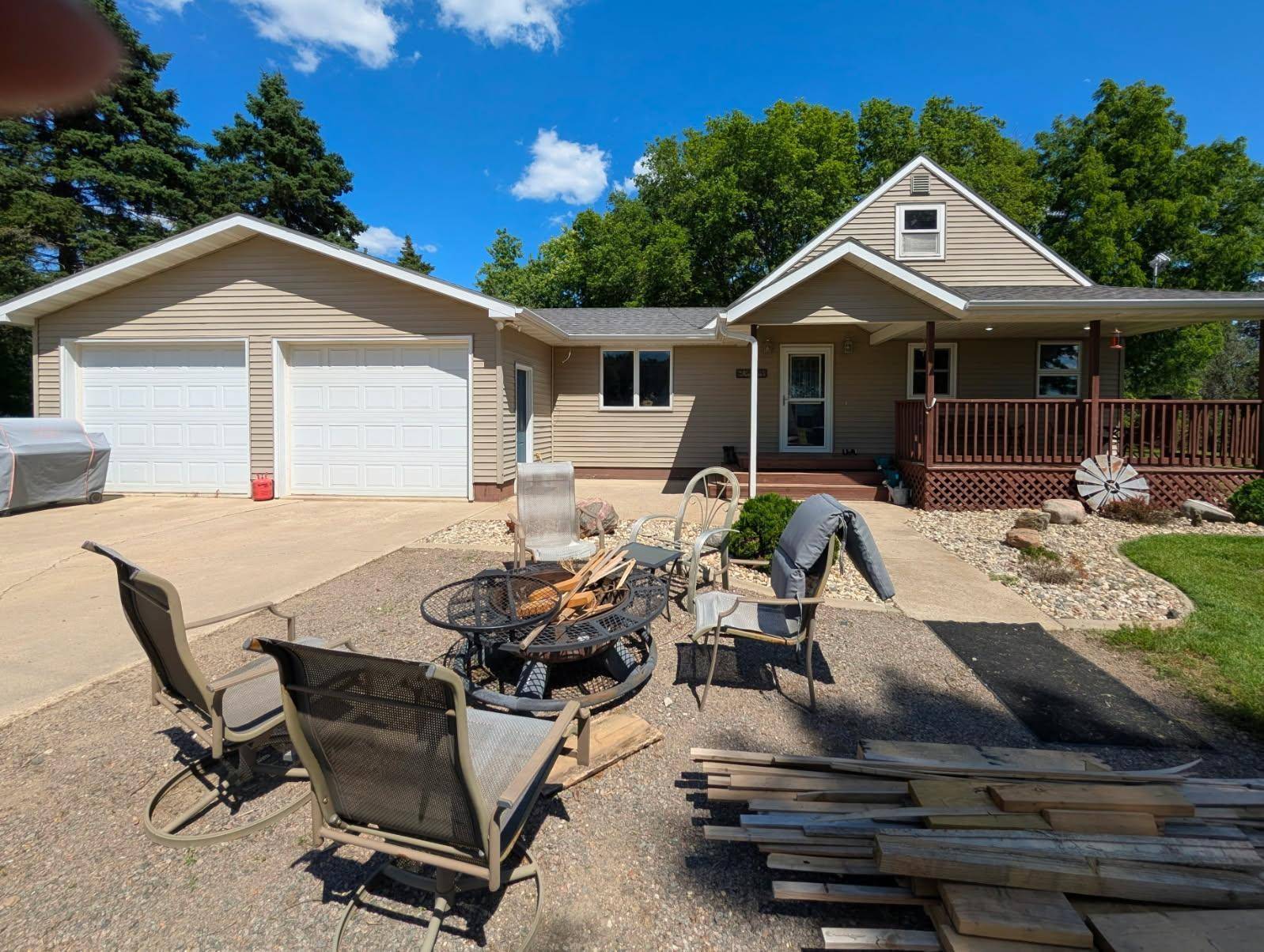 6045 20th ST SW, Montevideo, MN 56265