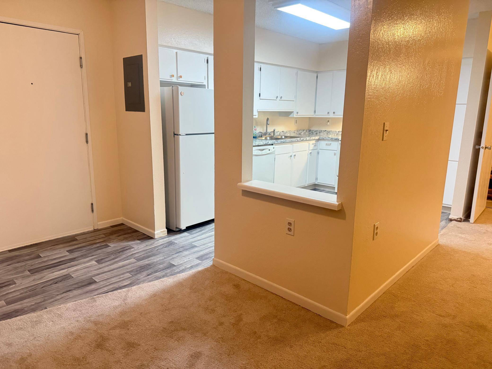 221 Grand AVE W #308, South Saint Paul, MN 55075