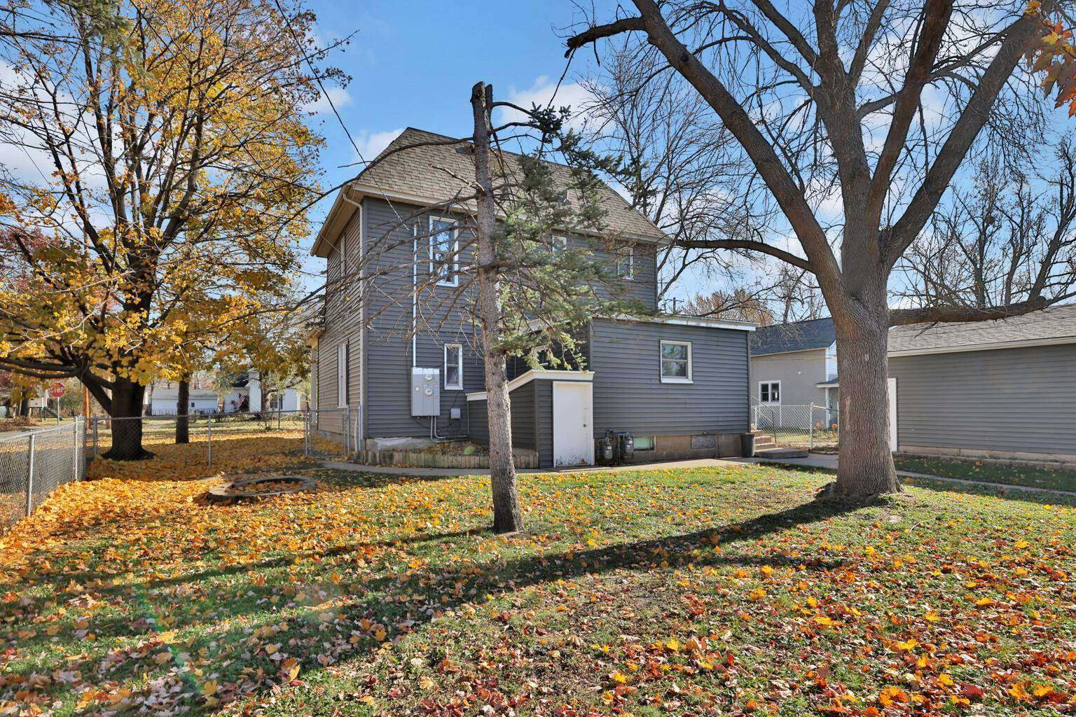 1233 7th ST, Hudson, WI 54016