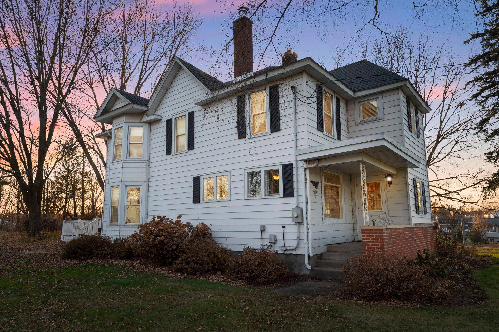1045 Grove ST, Cumberland, WI 54829