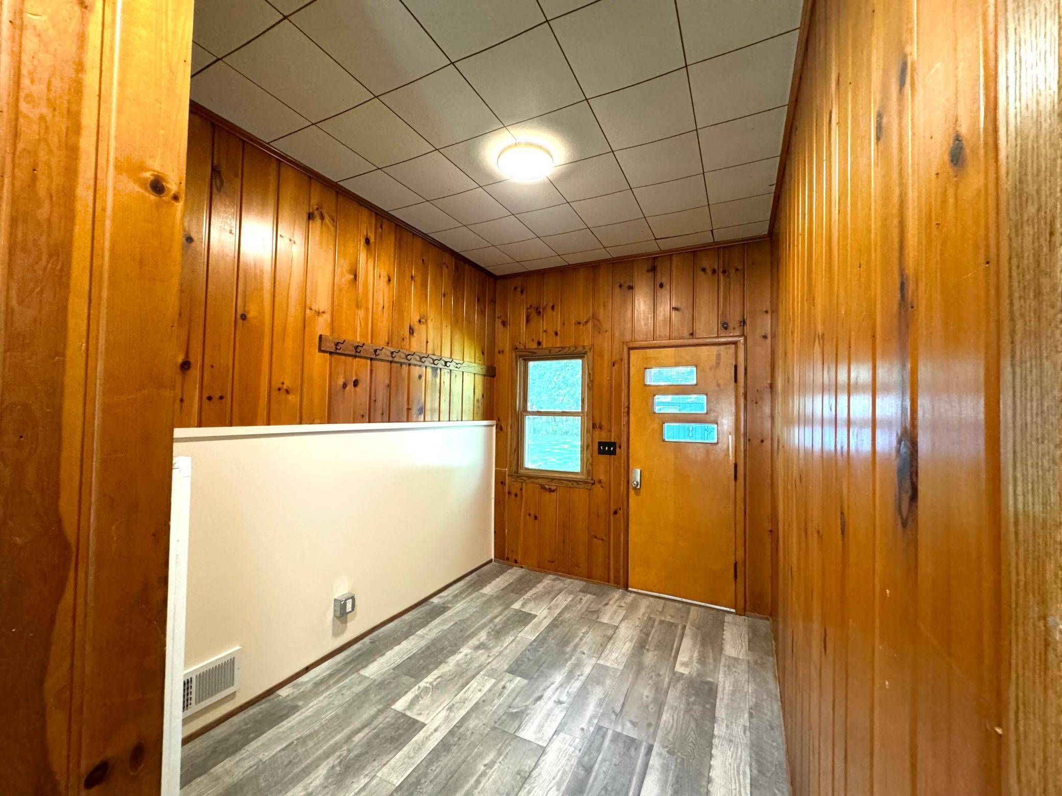 221 Woodlawn AVE, Lake Lillian, MN 56253
