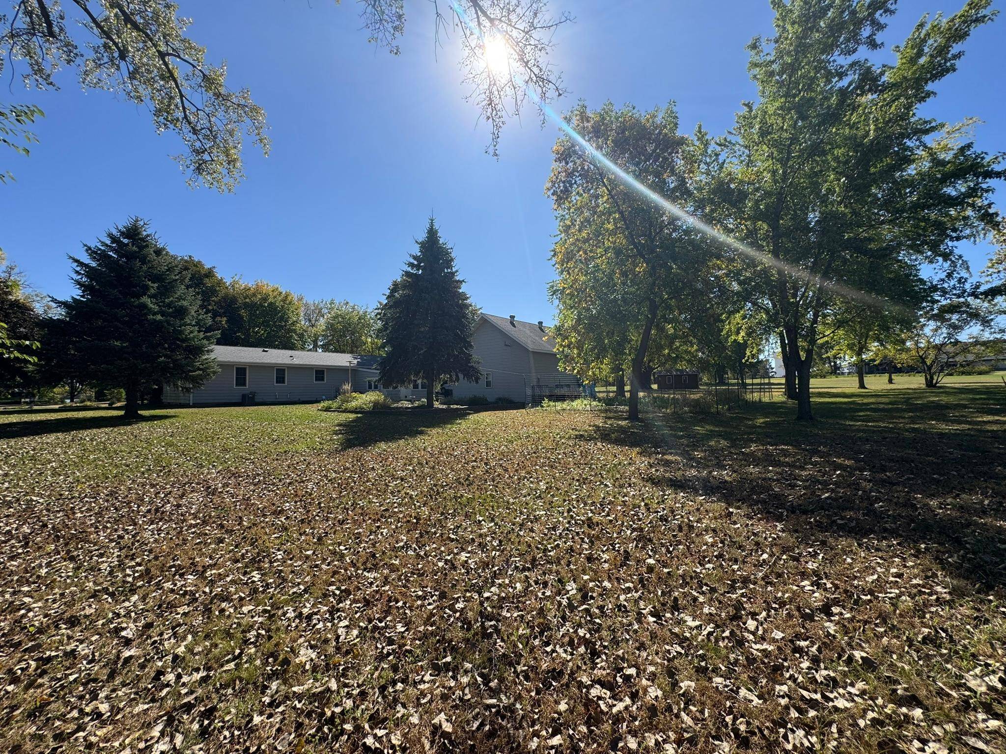 1960 Cottonwood Lake DR, Windom, MN 56101