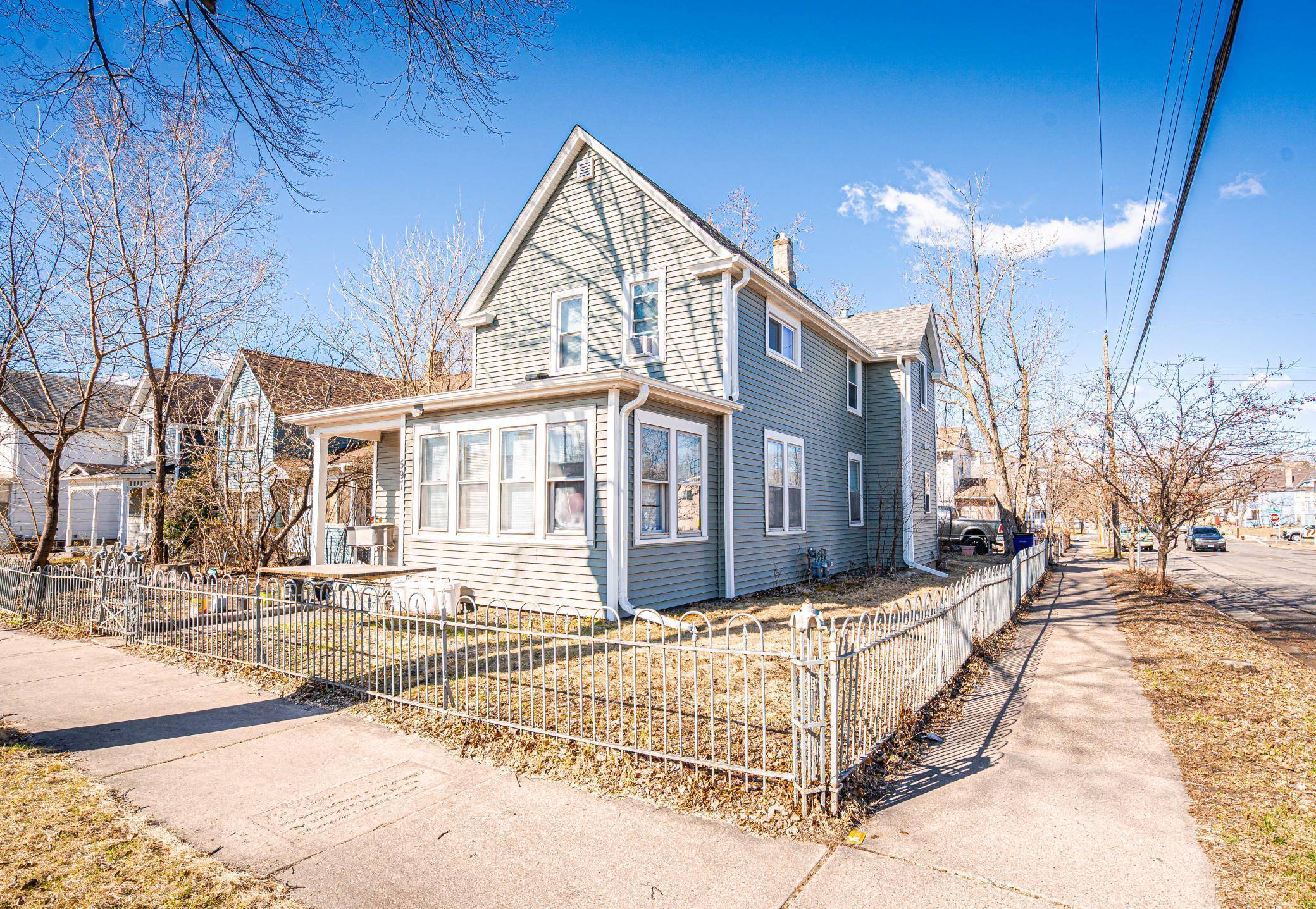 597 Virginia ST, Saint Paul, MN 55103