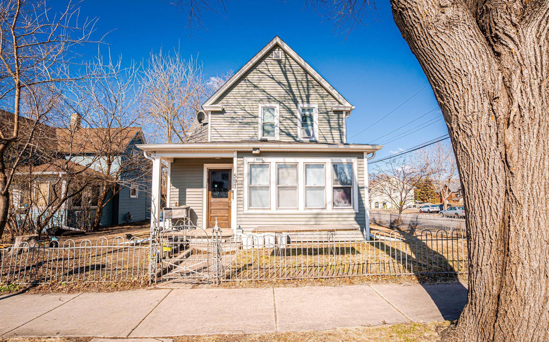 597 Virginia ST, Saint Paul, MN 55103