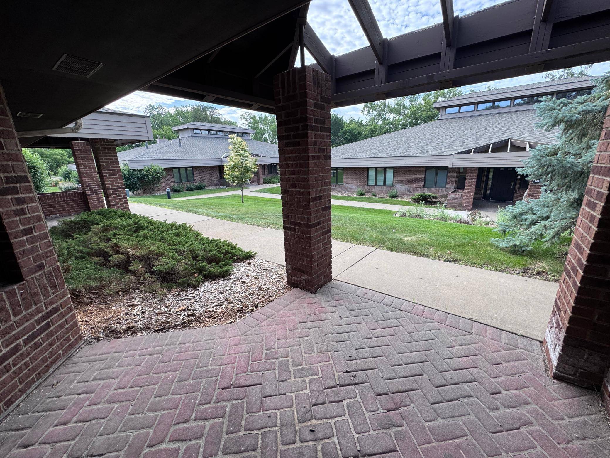 5811 Cedar Lake RD S, Saint Louis Park, MN 55416