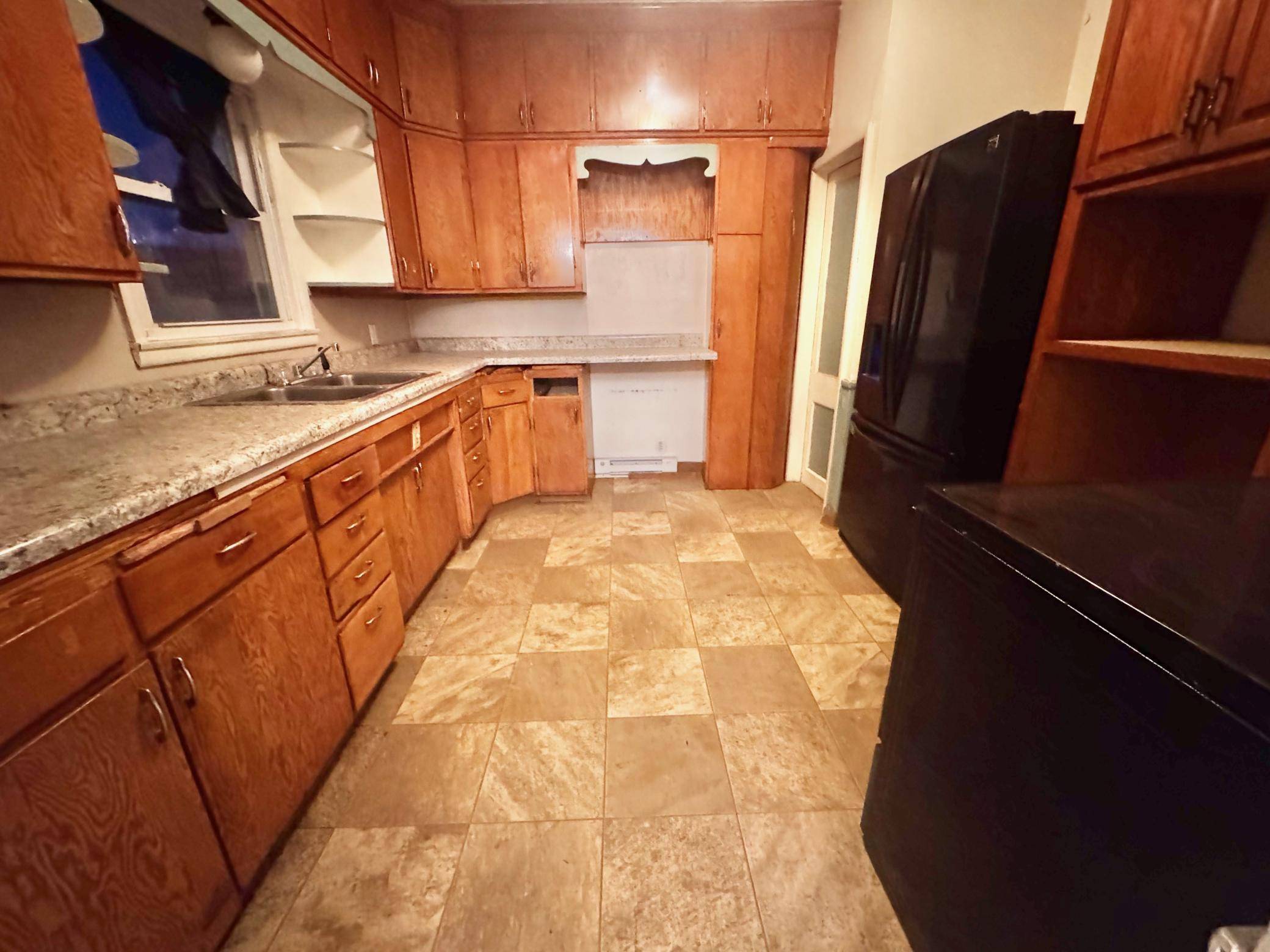 205 W Marshall ST, Marshall, MN 56258