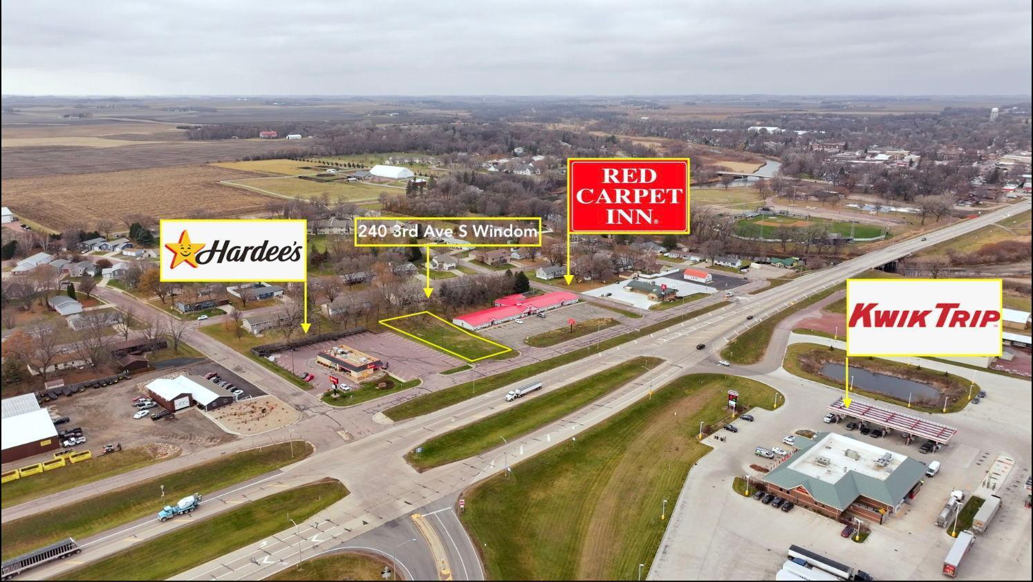 240 3rd AVE, Windom, MN 56101