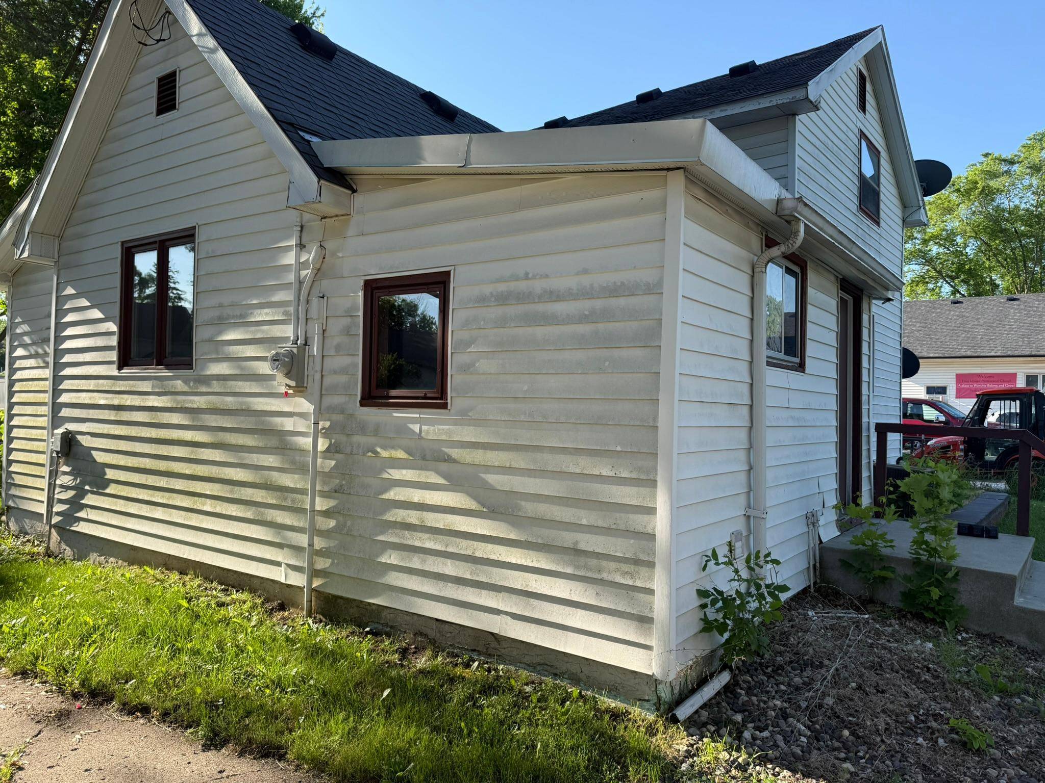 238 Locust AVE, Owatonna, MN 55060