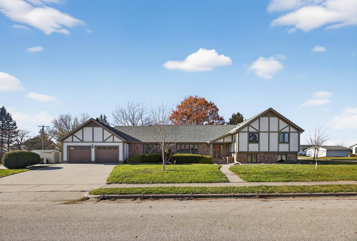 75 Wilson ST, Lewiston, MN 55952