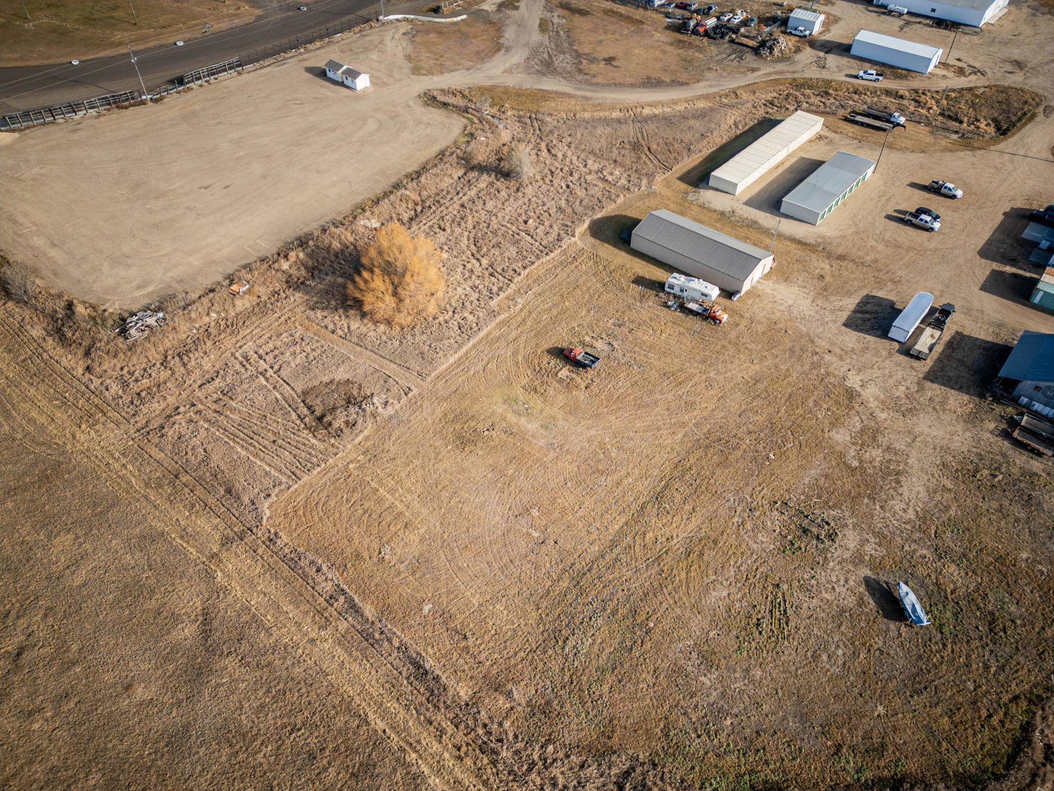708 10th AVE W, Lisbon, ND 58054