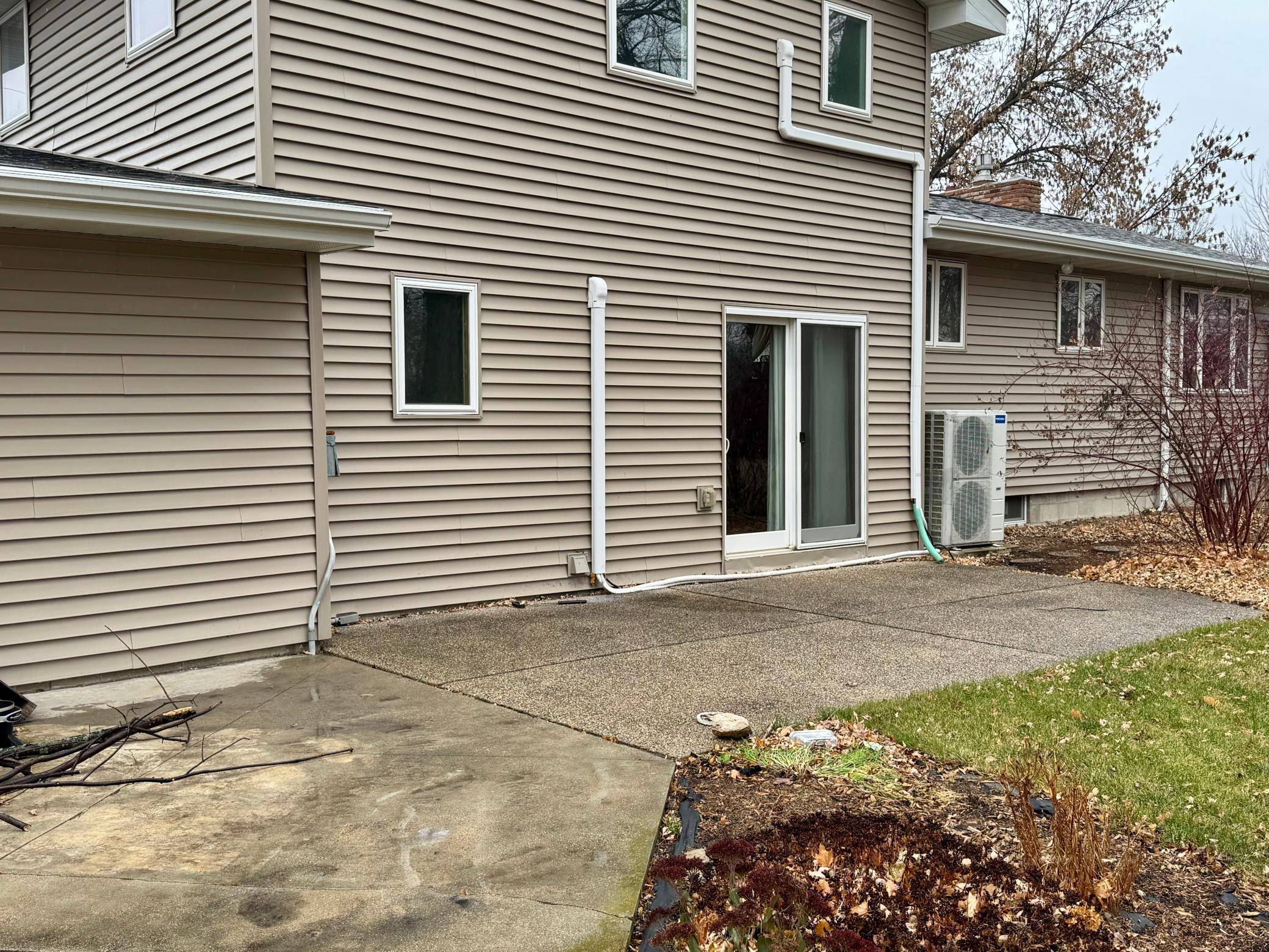 111 Cherry AVE, Bird Island, MN 55310