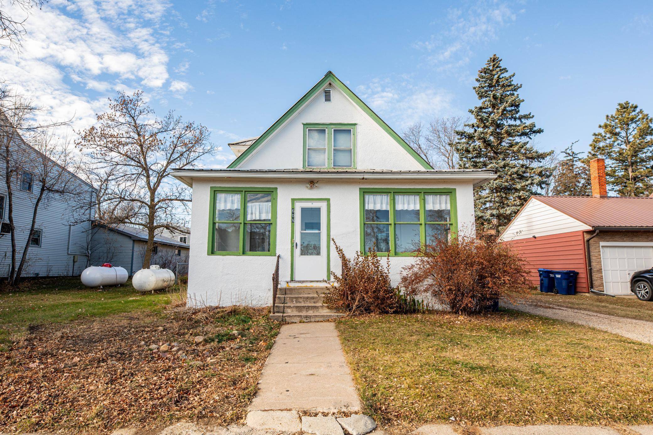608 Ash ST, Lisbon, ND 58054