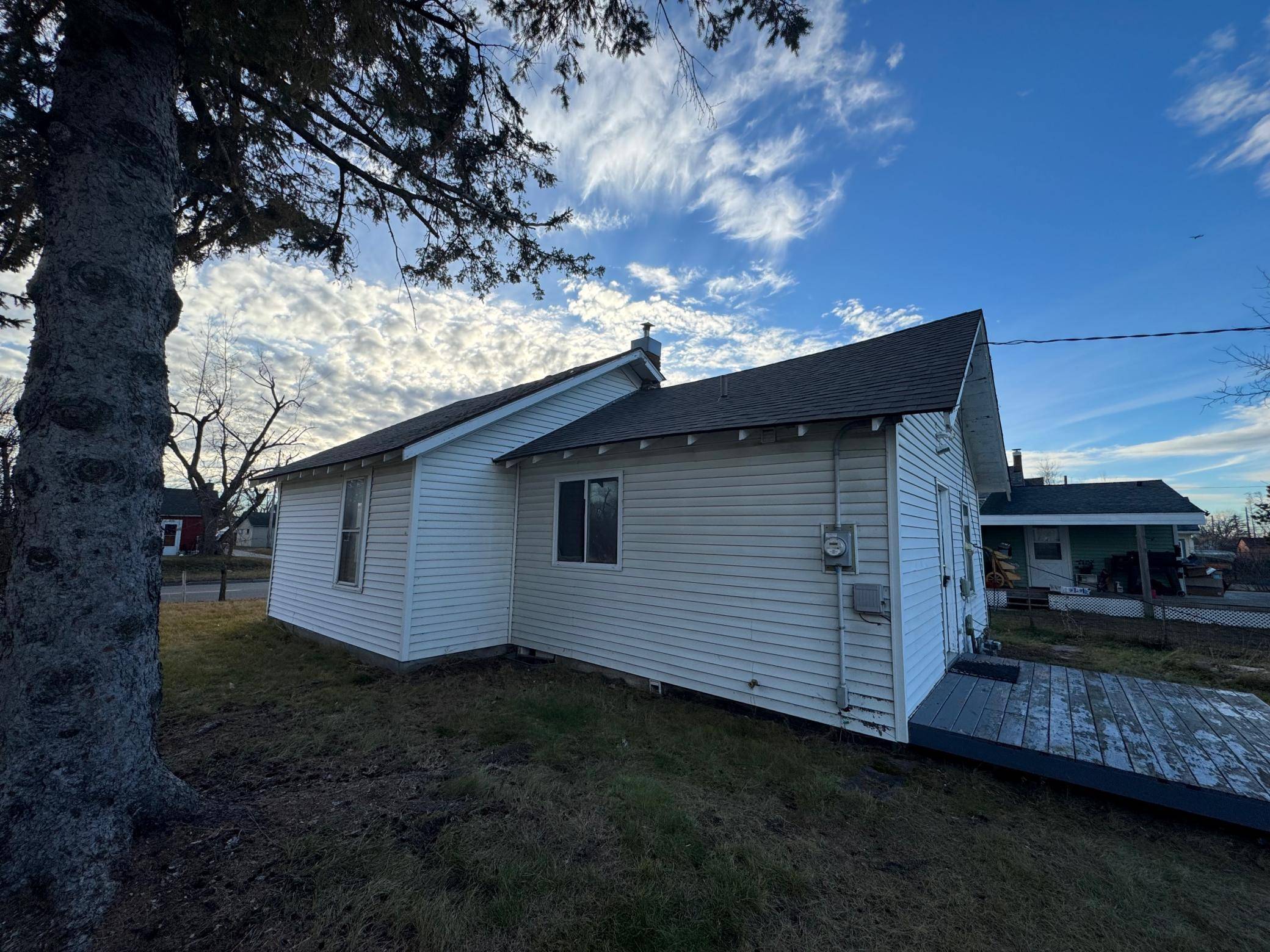 813 4th ST SE, Bemidji, MN 56601