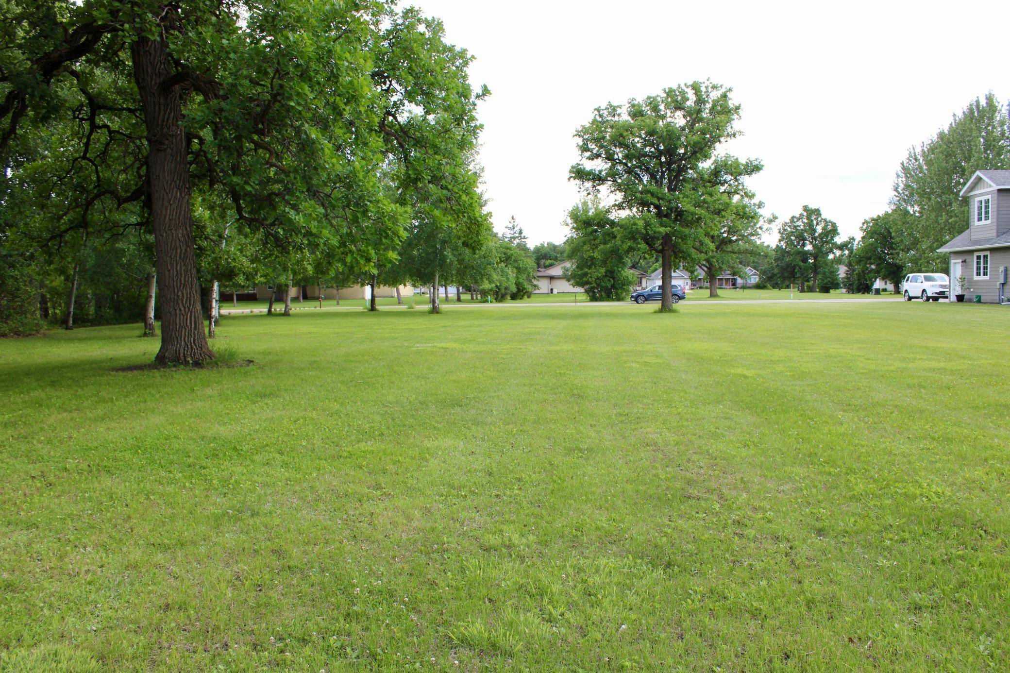 401 Robson CT, Thief River Falls, MN 56701