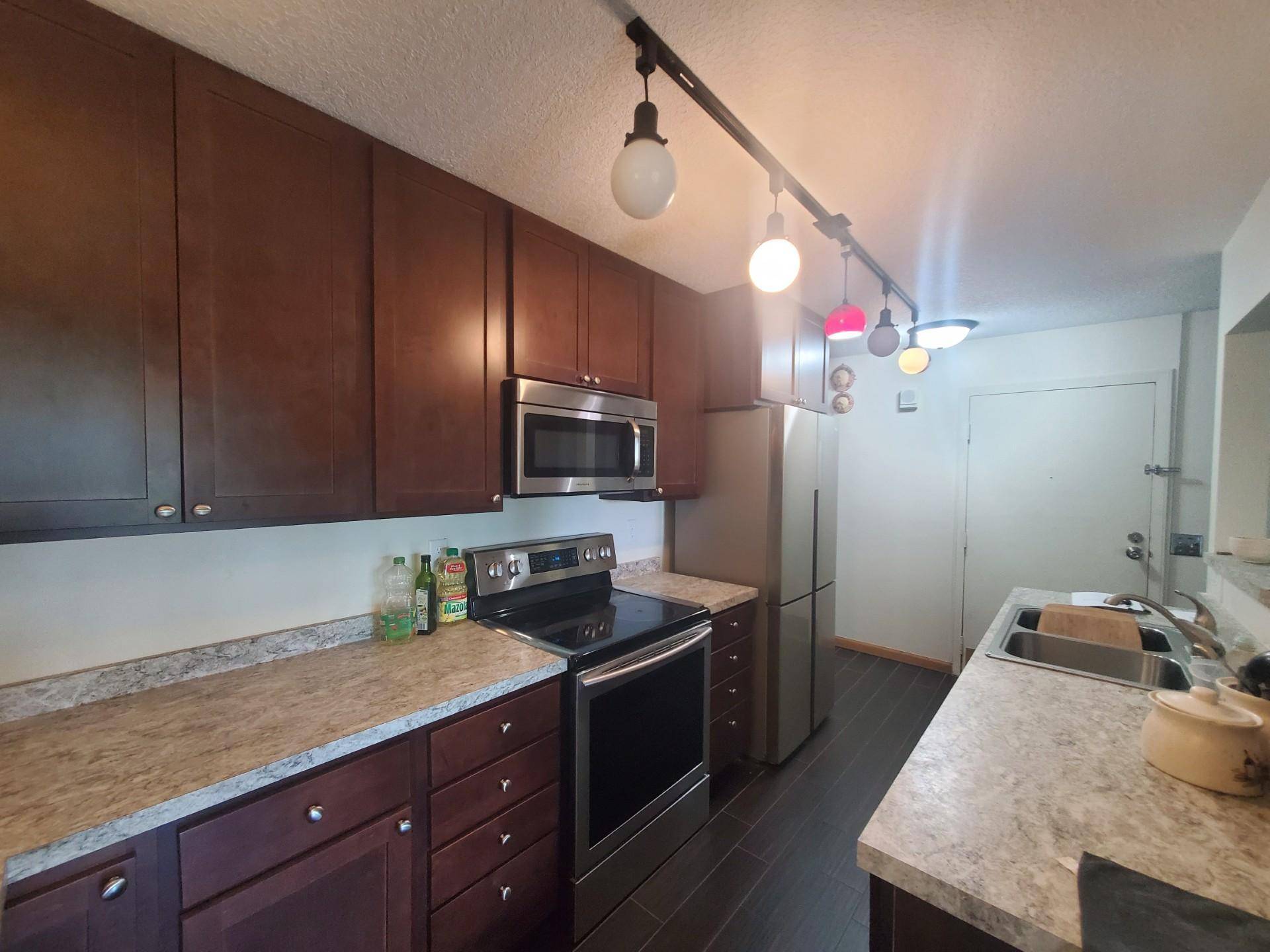 12826 Nicollet AVE #202, Burnsville, MN 55337