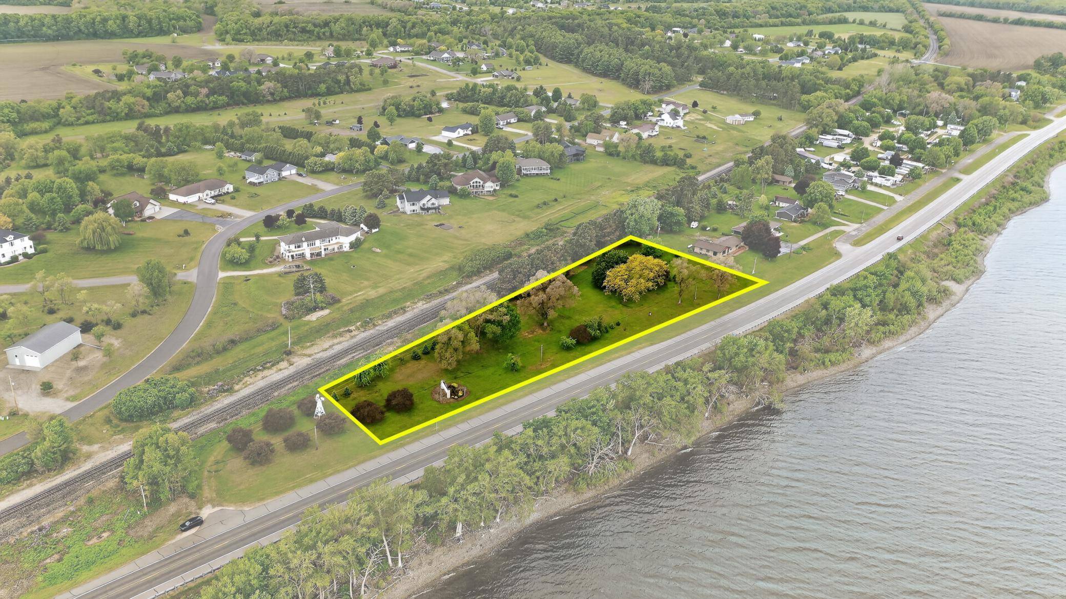 36724 Highway 61 BLVD, Lake City, MN 55041