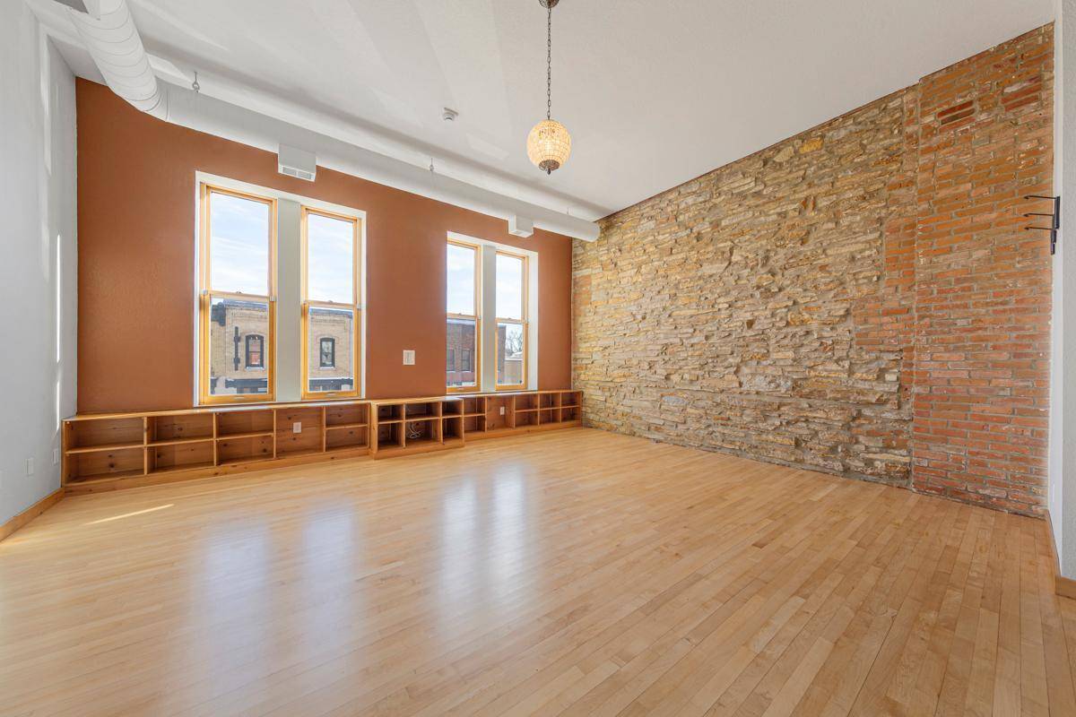 500 Division ST S #7, Northfield, MN 55057