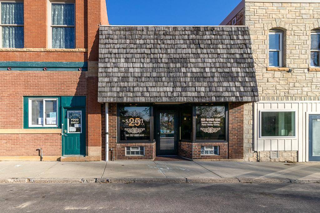 25 S Park AVE, Le Center, MN 56057