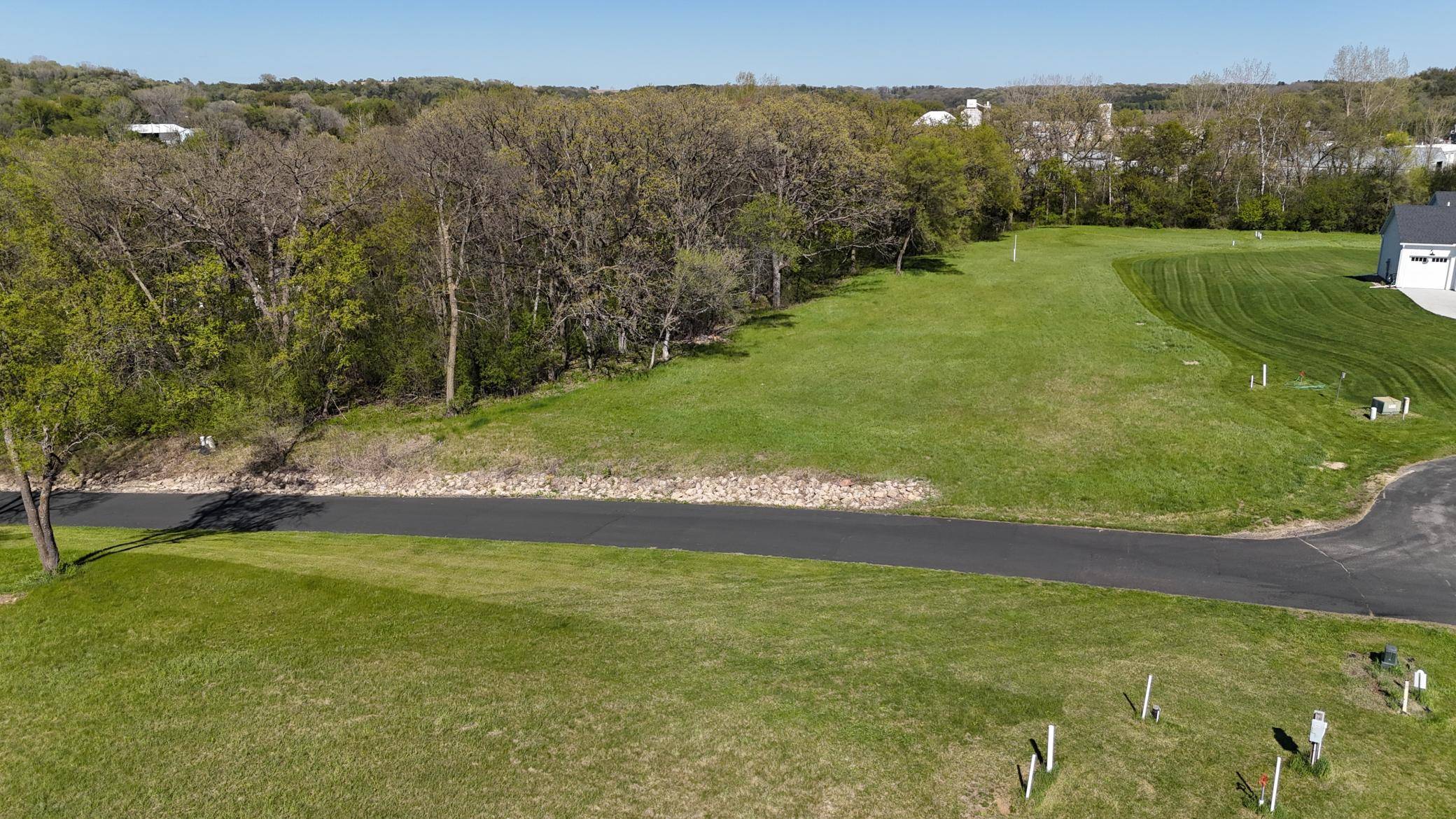 XXXX Siems LN NE, Rochester, MN 55906