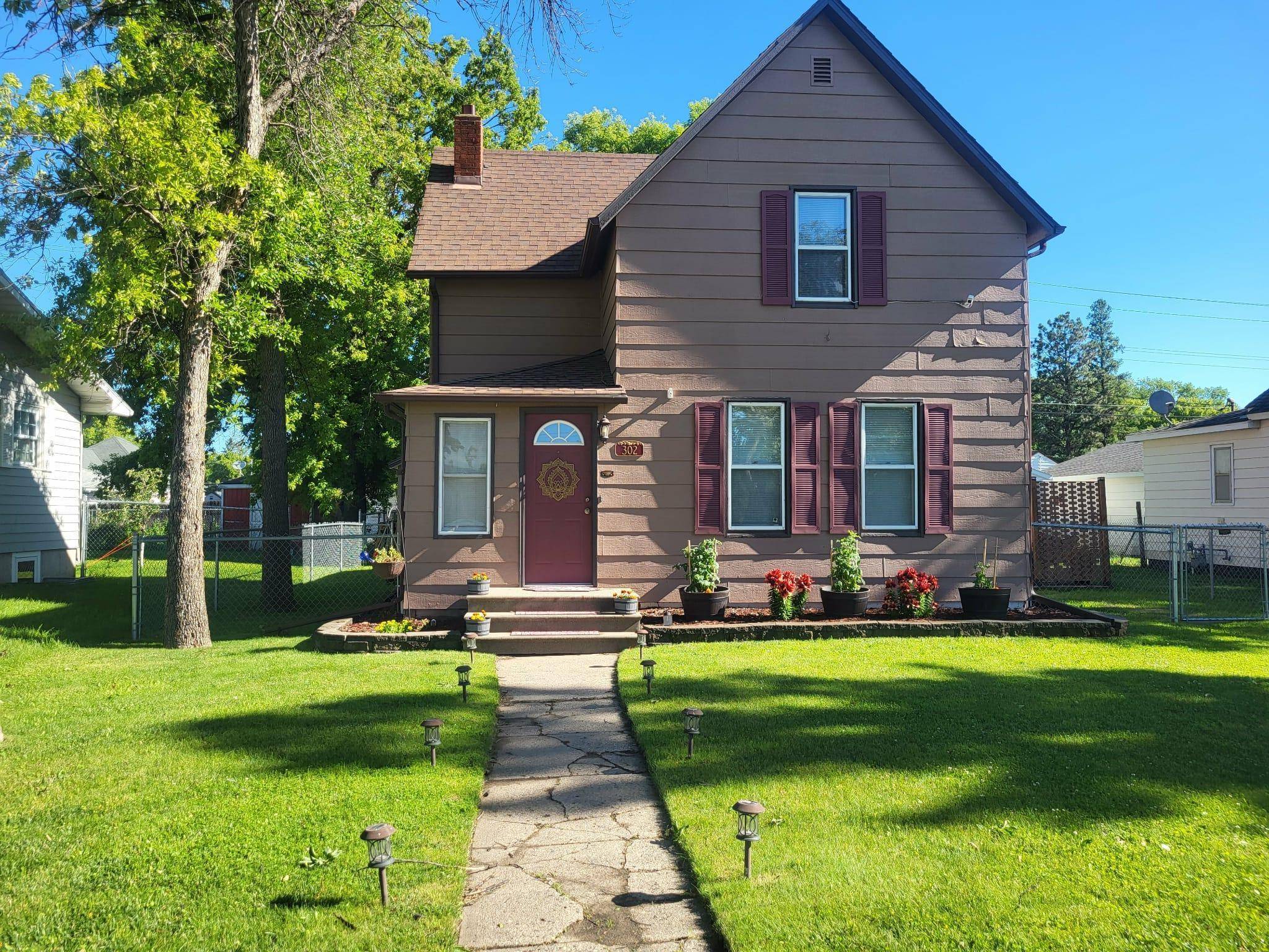 302 2nd AVE SE, Dilworth, MN 56529