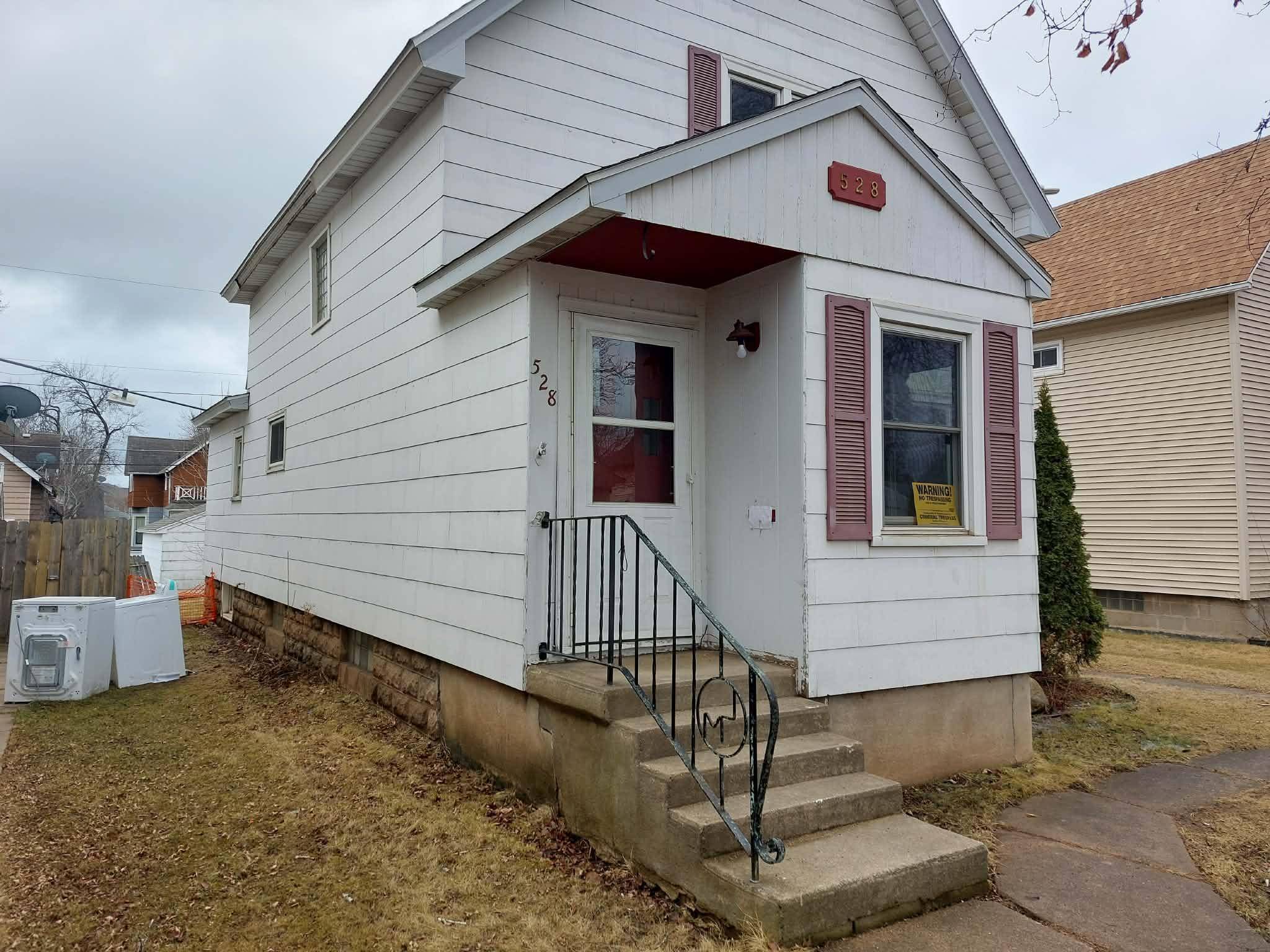 528 10th ST S, Virginia, MN 55792