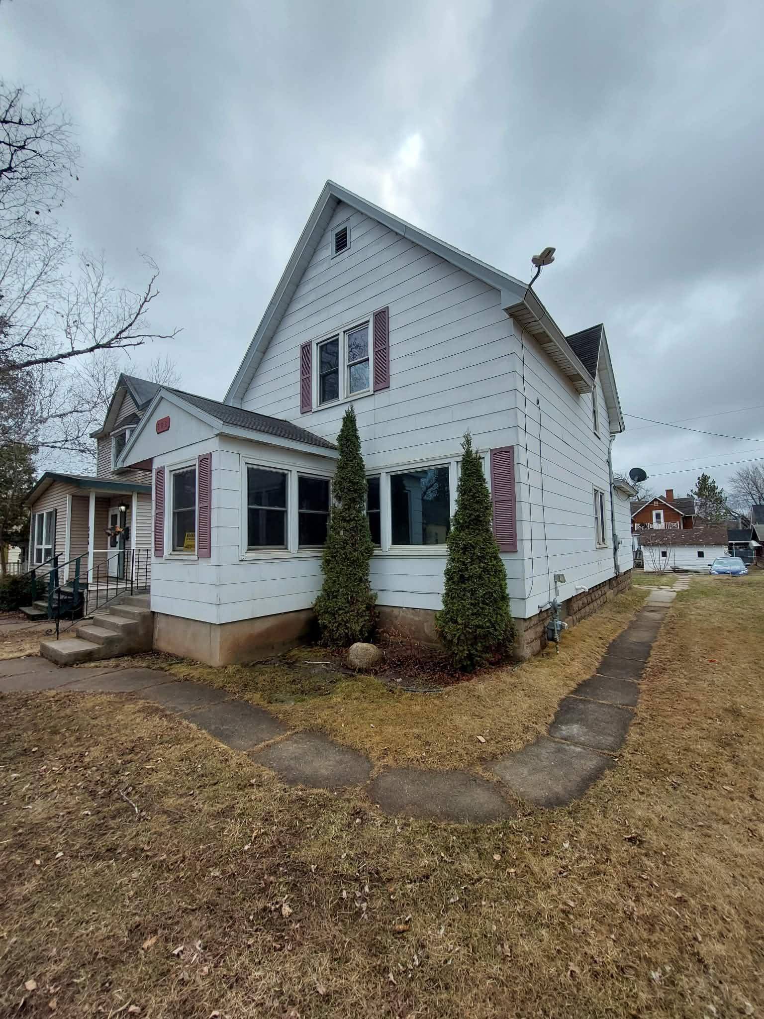 528 10th ST S, Virginia, MN 55792
