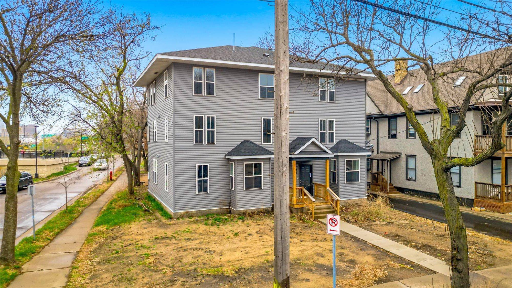 814 6th ST SE, Minneapolis, MN 55414