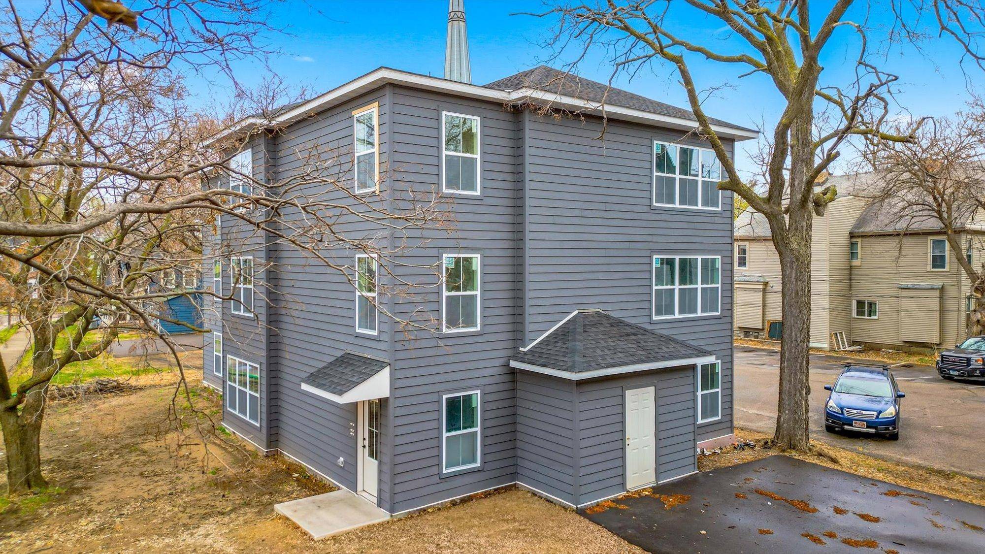 814 6th ST SE, Minneapolis, MN 55414