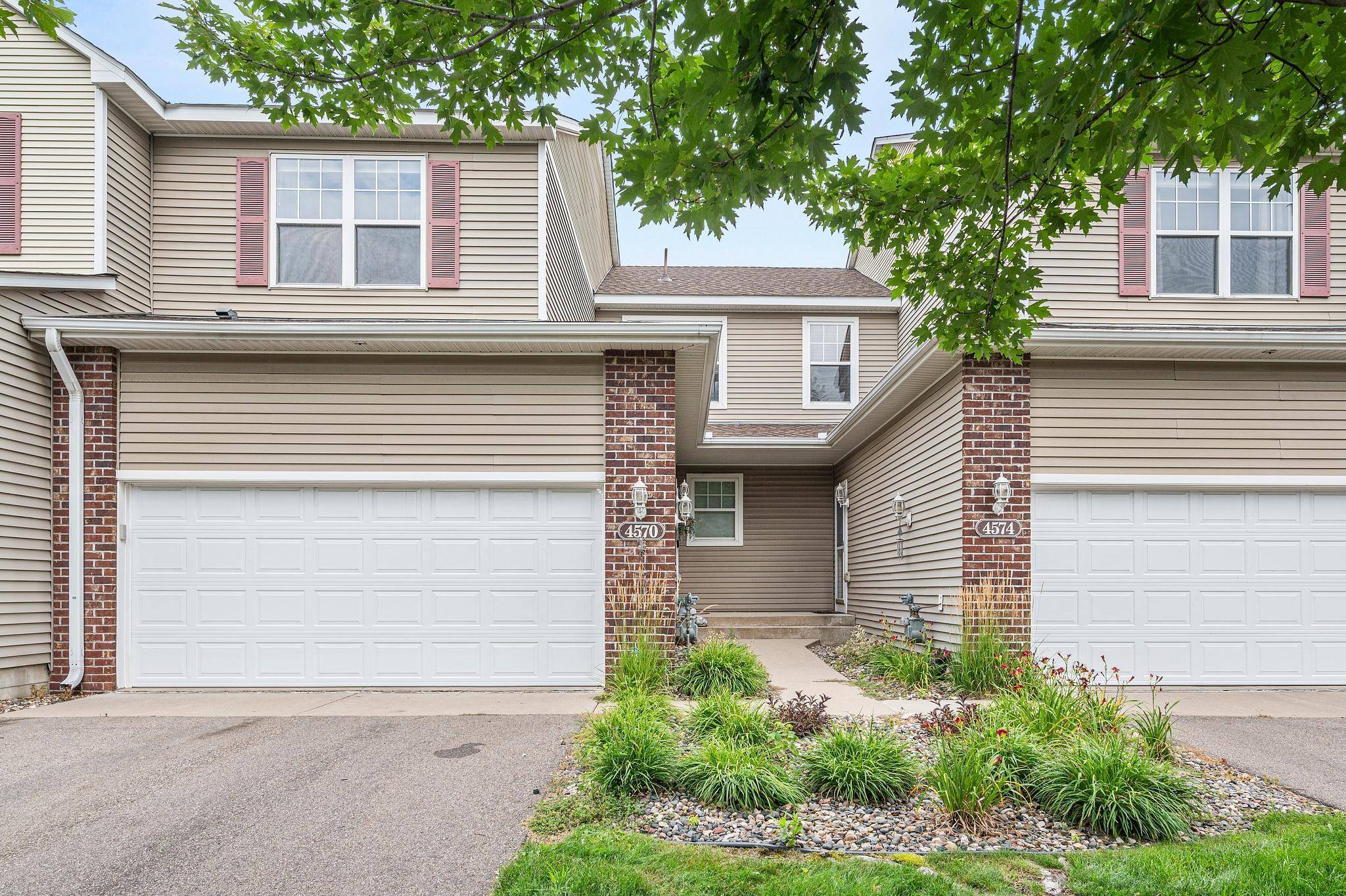 4570 Blaylock WAY #4202, Inver Grove Heights, MN 55076