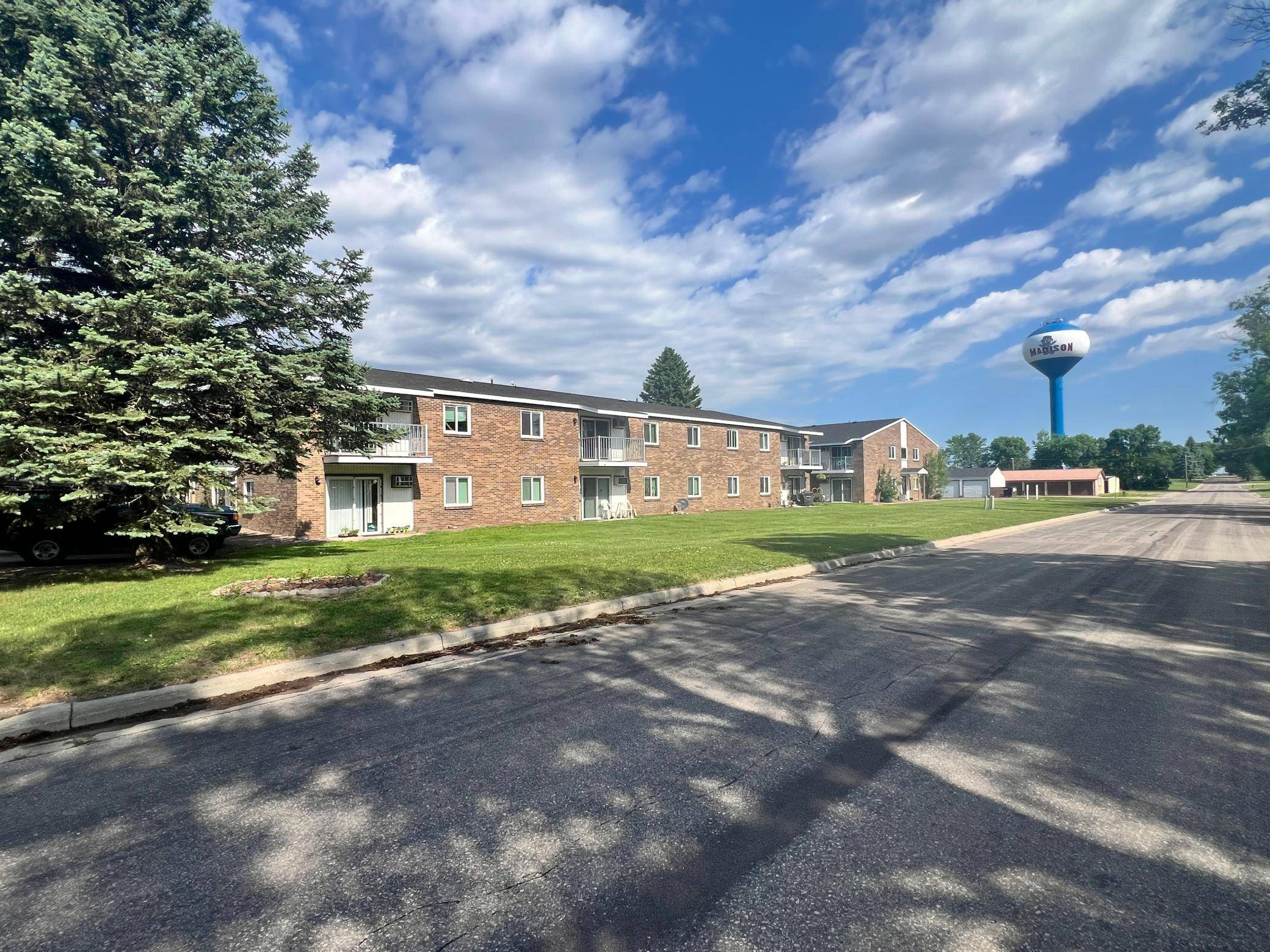 207 and 213 9th AVE, Madison, MN 56256