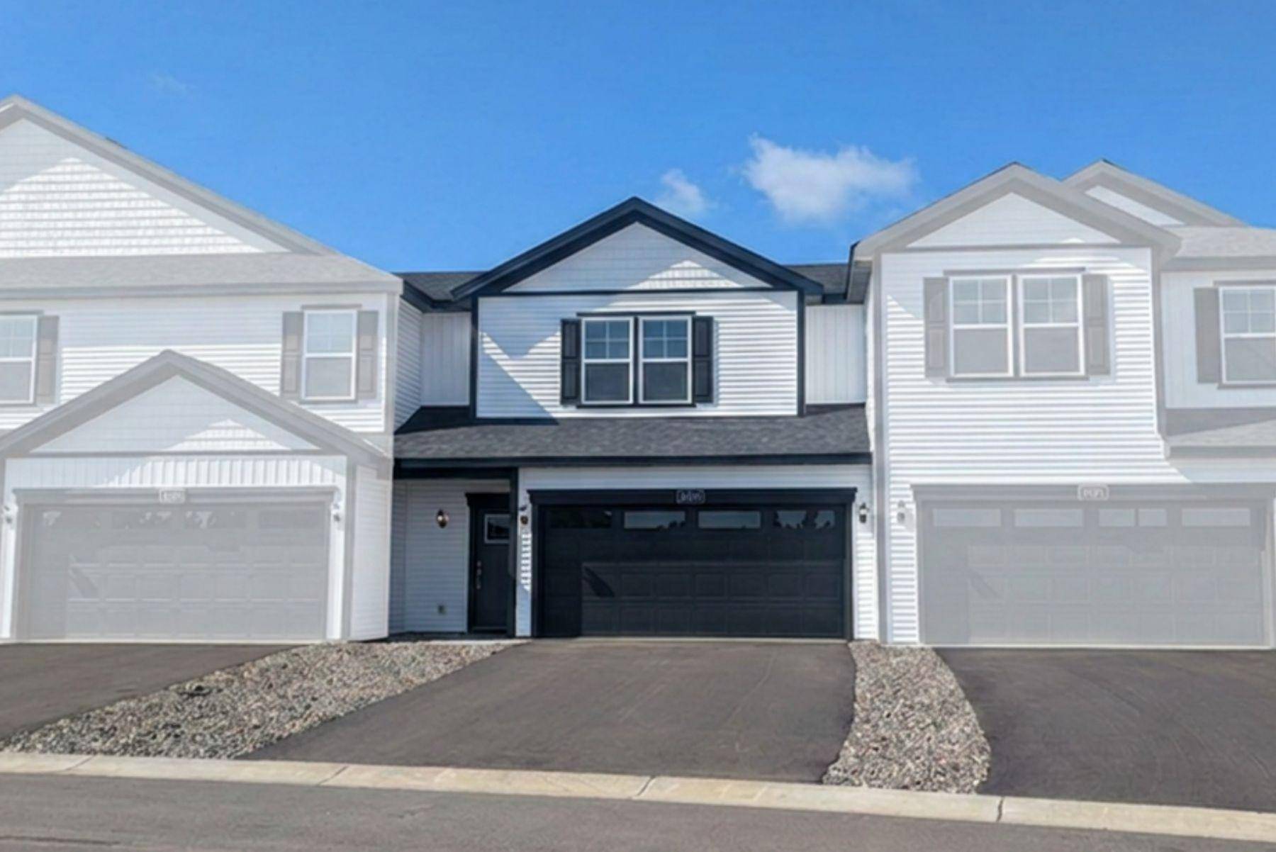 5489 Fall Meadow TRL, North Branch, MN 55056