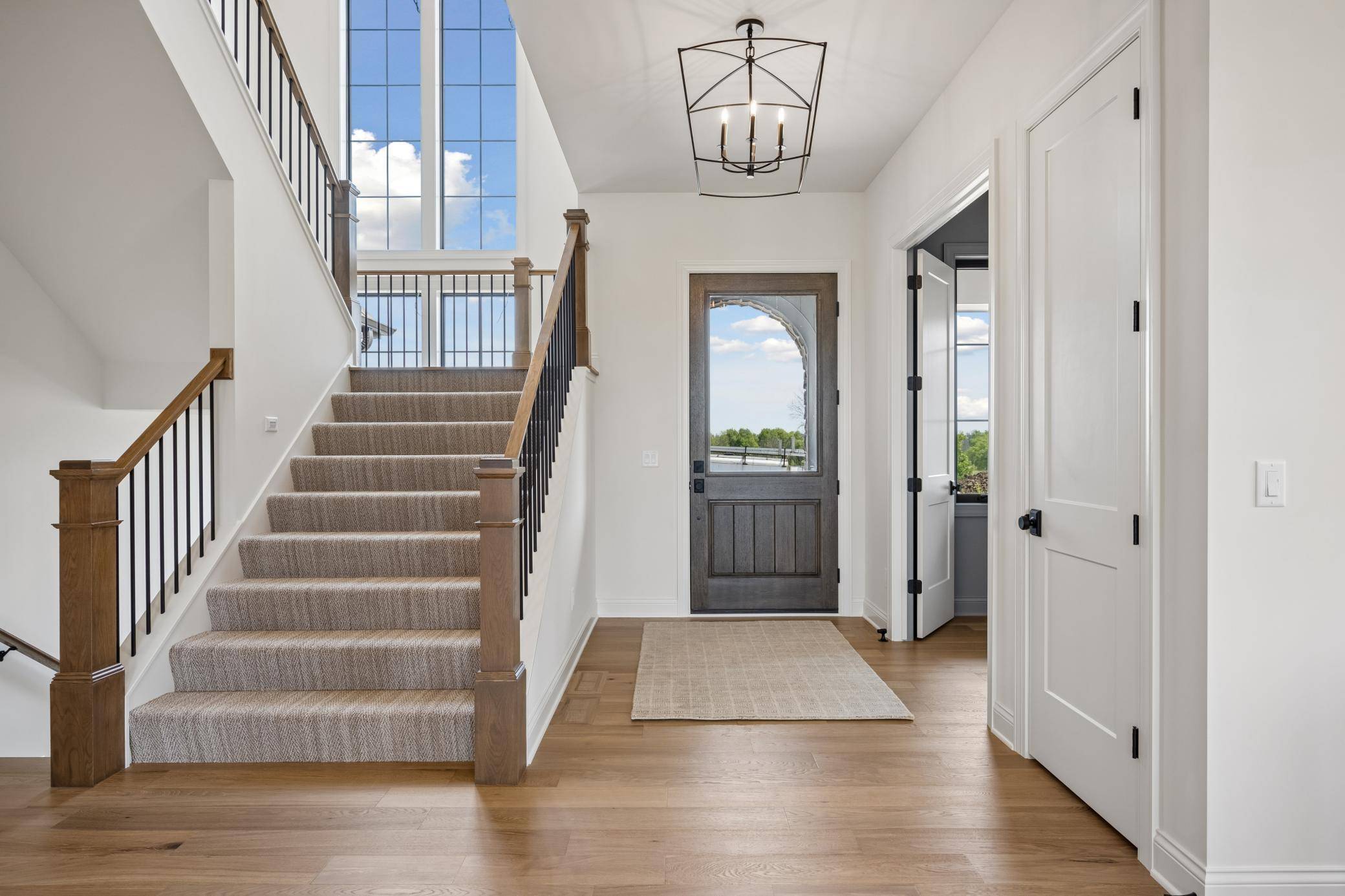 4425 Brindle DR, Medina, MN 55340