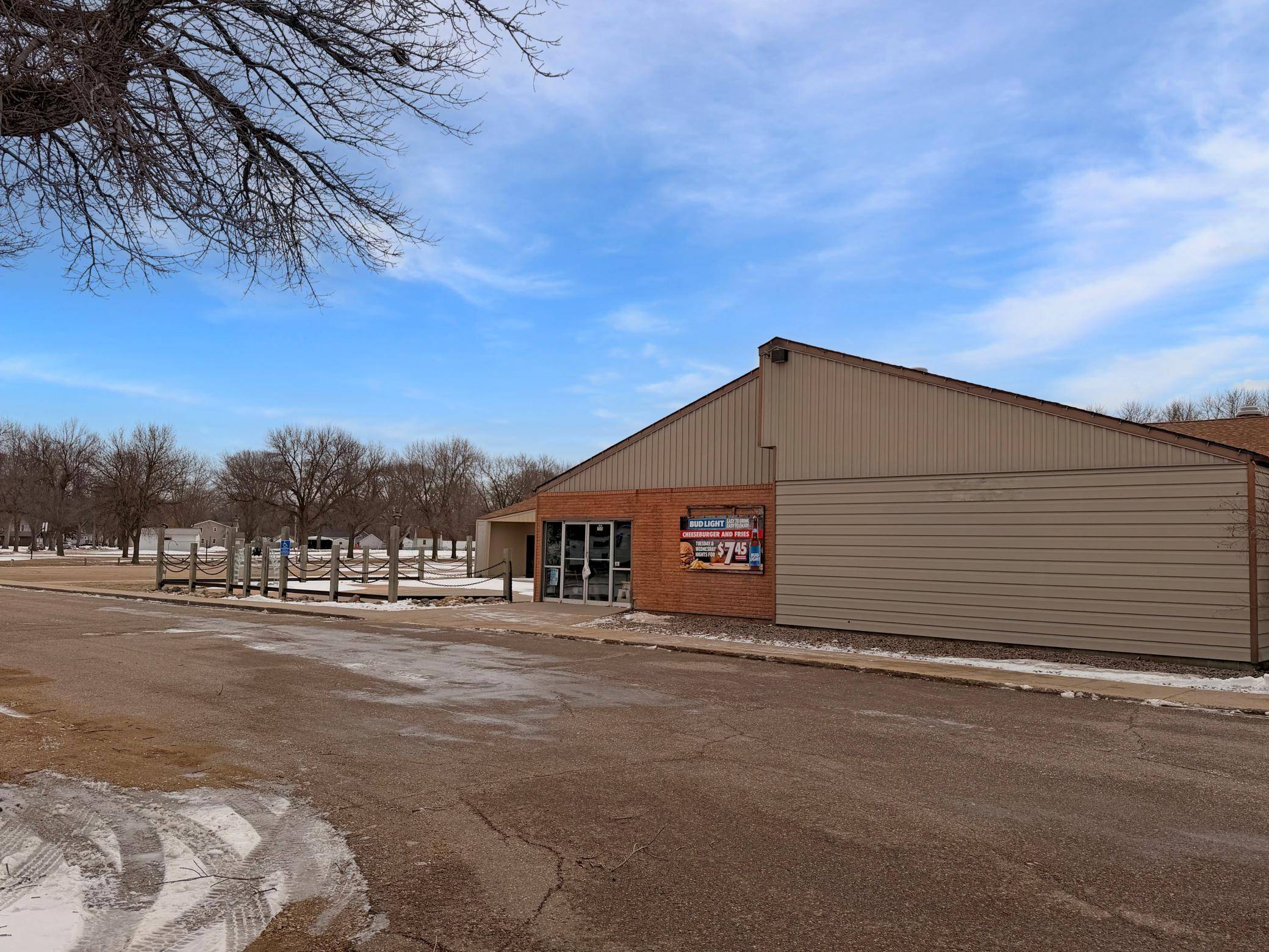 1045 Craig AVE, Tracy, MN 56175
