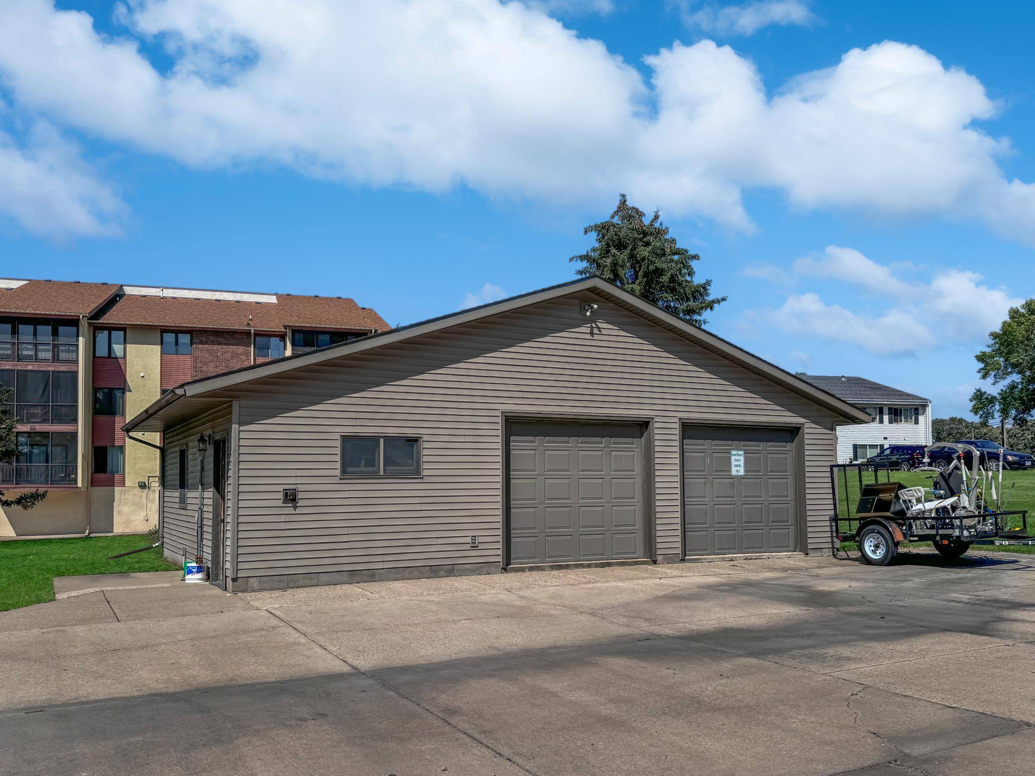 111 & 107 Dorothy ST, Fairmont, MN 56031
