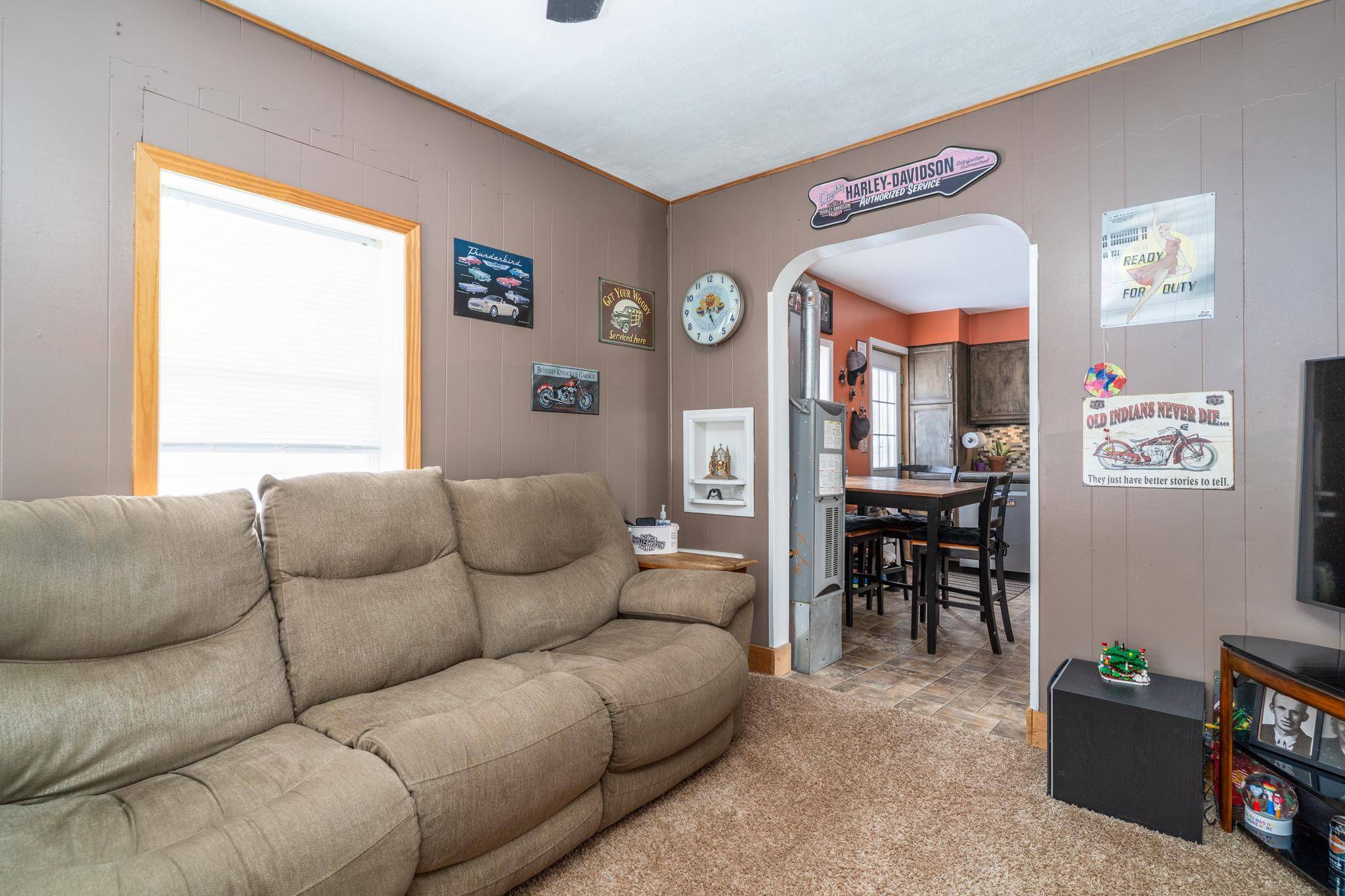 1221 Knight AVE N, Thief River Falls, MN 56701