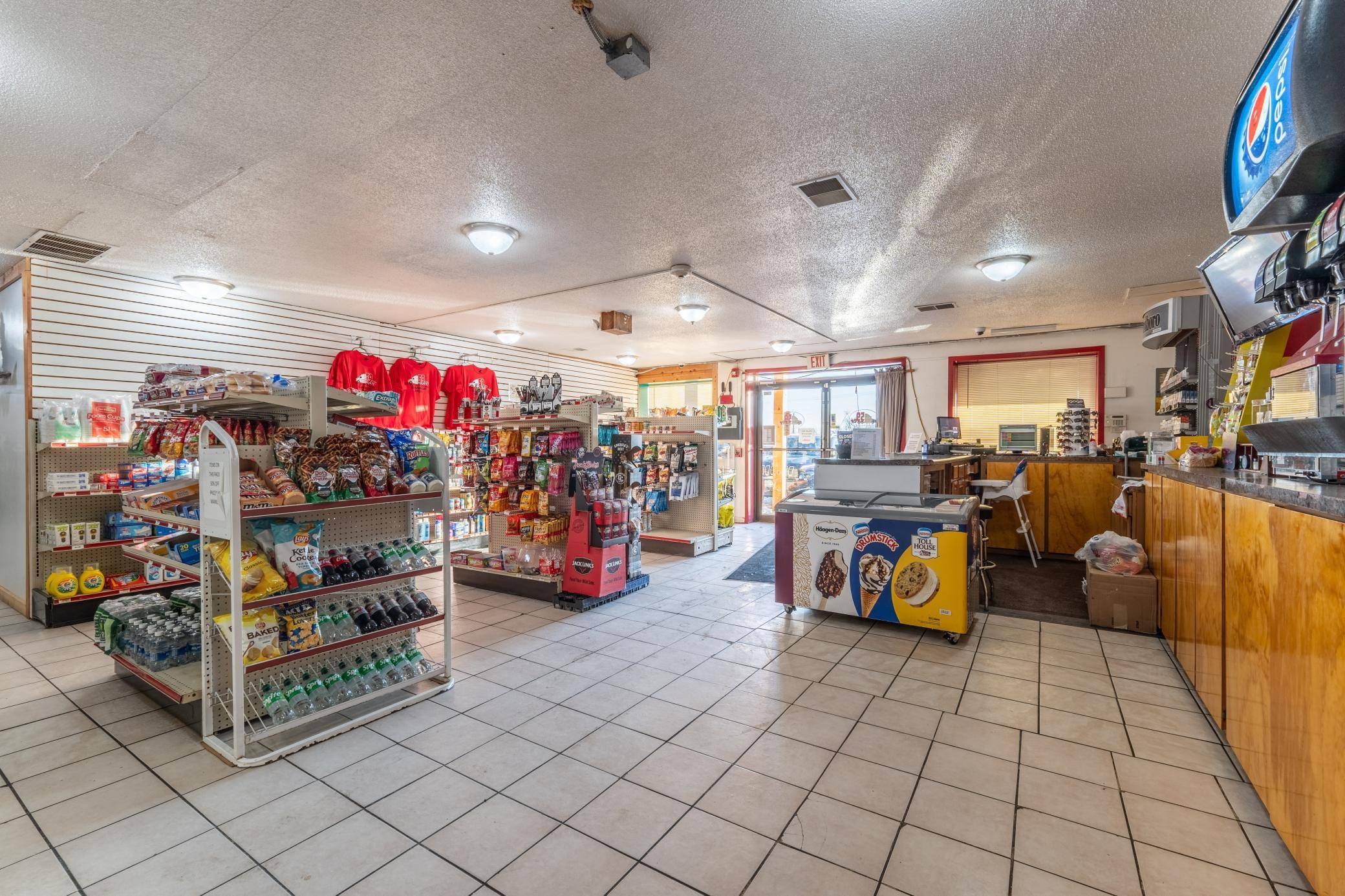 19389 Frontage RD, Detroit Lakes, MN 56501