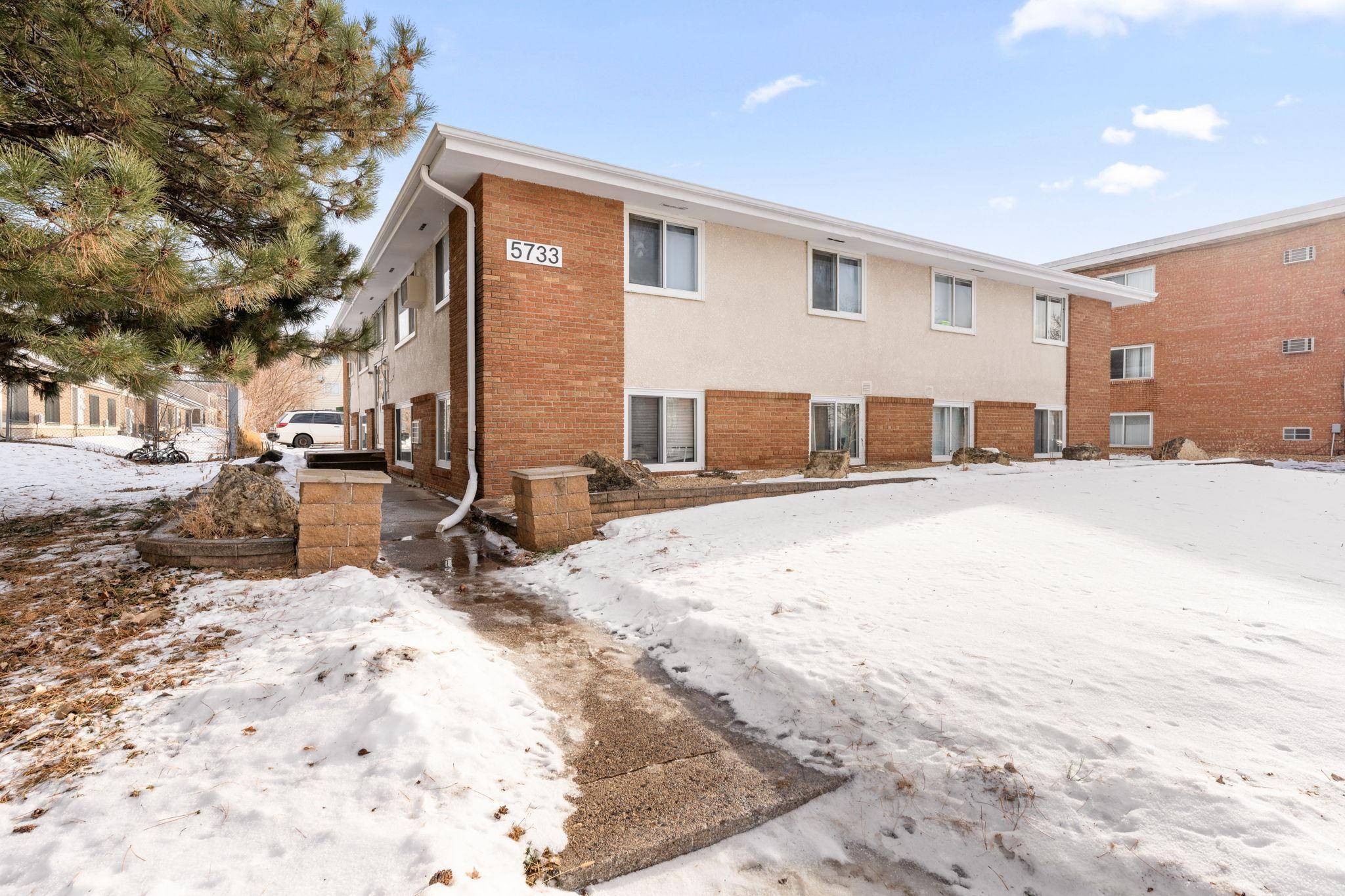 5733 Bossen TER, Minneapolis, MN 55417