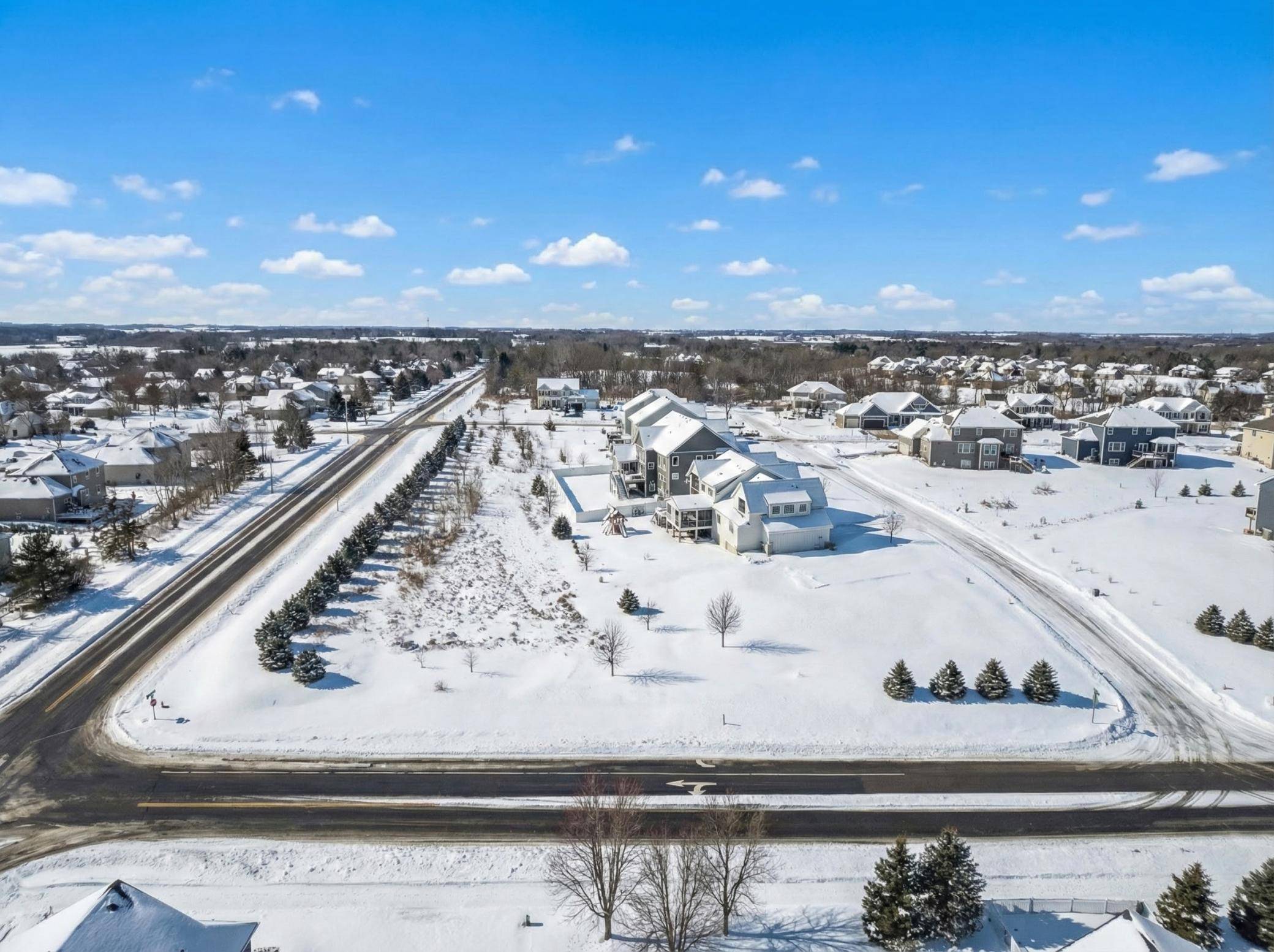 3998 Haven Woods CT, Eagan, MN 55123