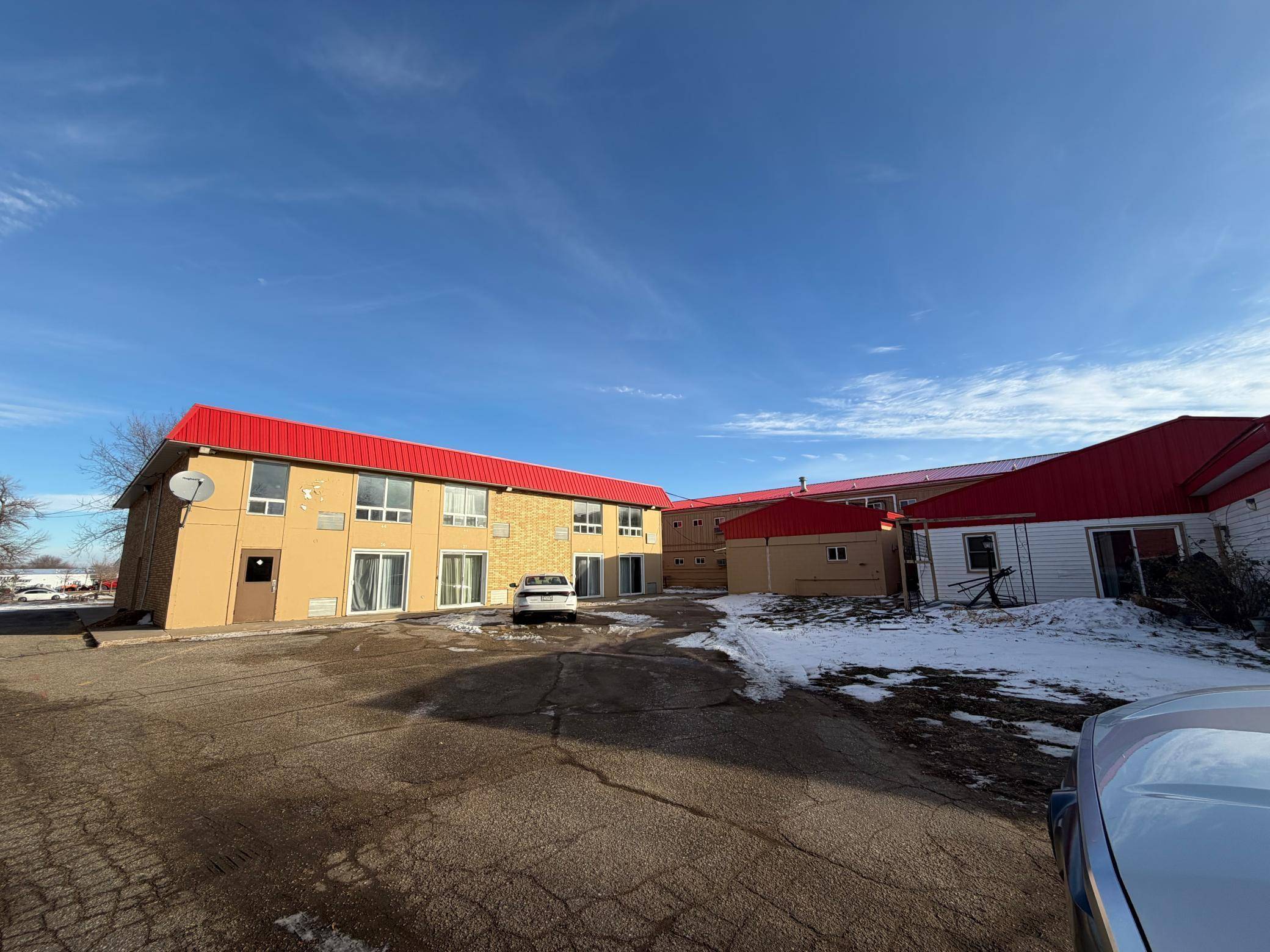 1923 Dover ST, Worthington, MN 56187