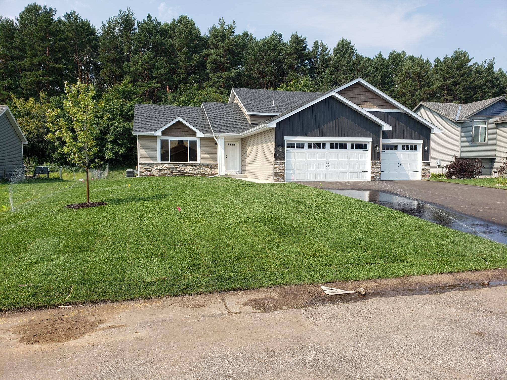 4840 Maple ST, Rockford, MN 55373