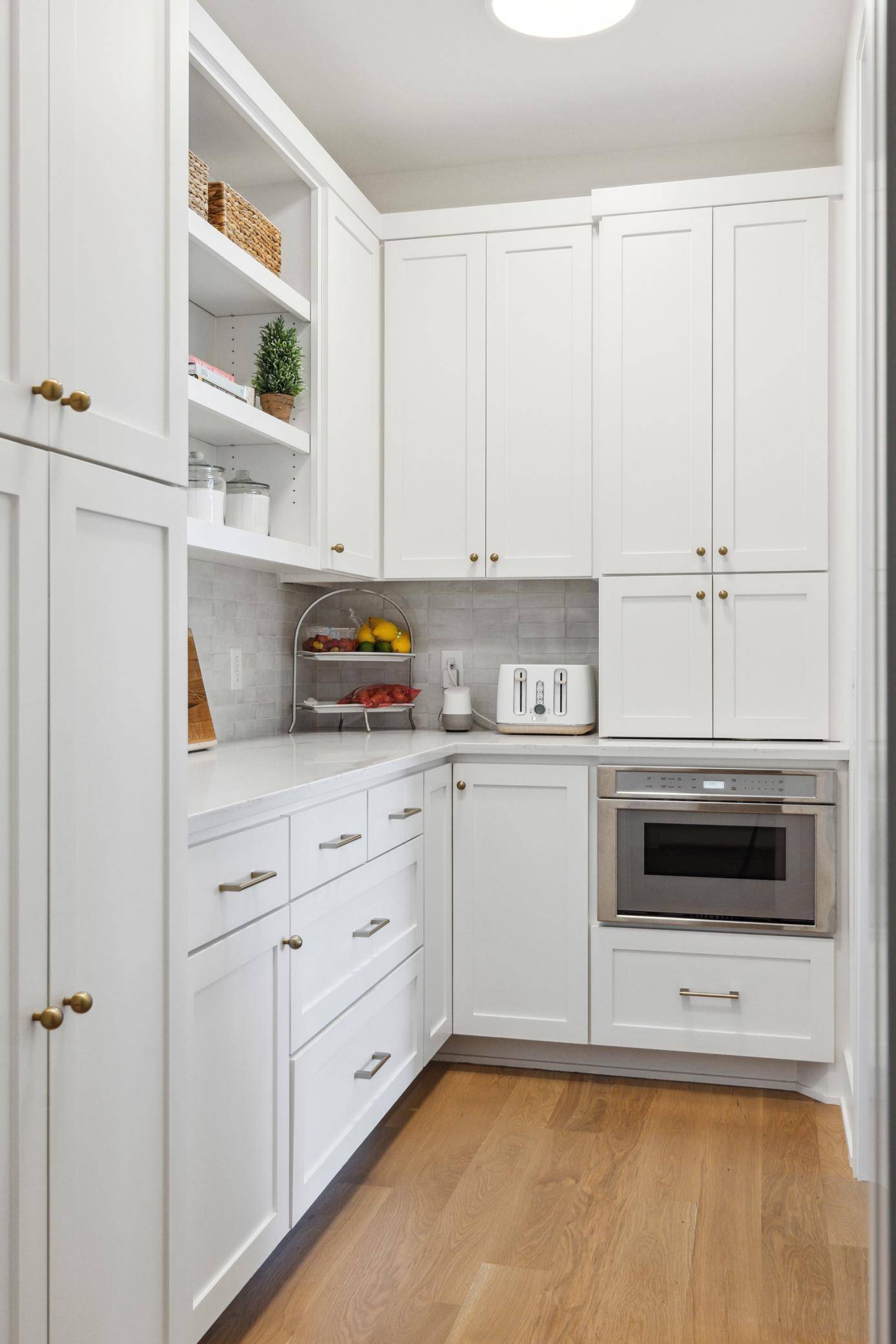 2203 Oakland RD, Minnetonka, MN 55305