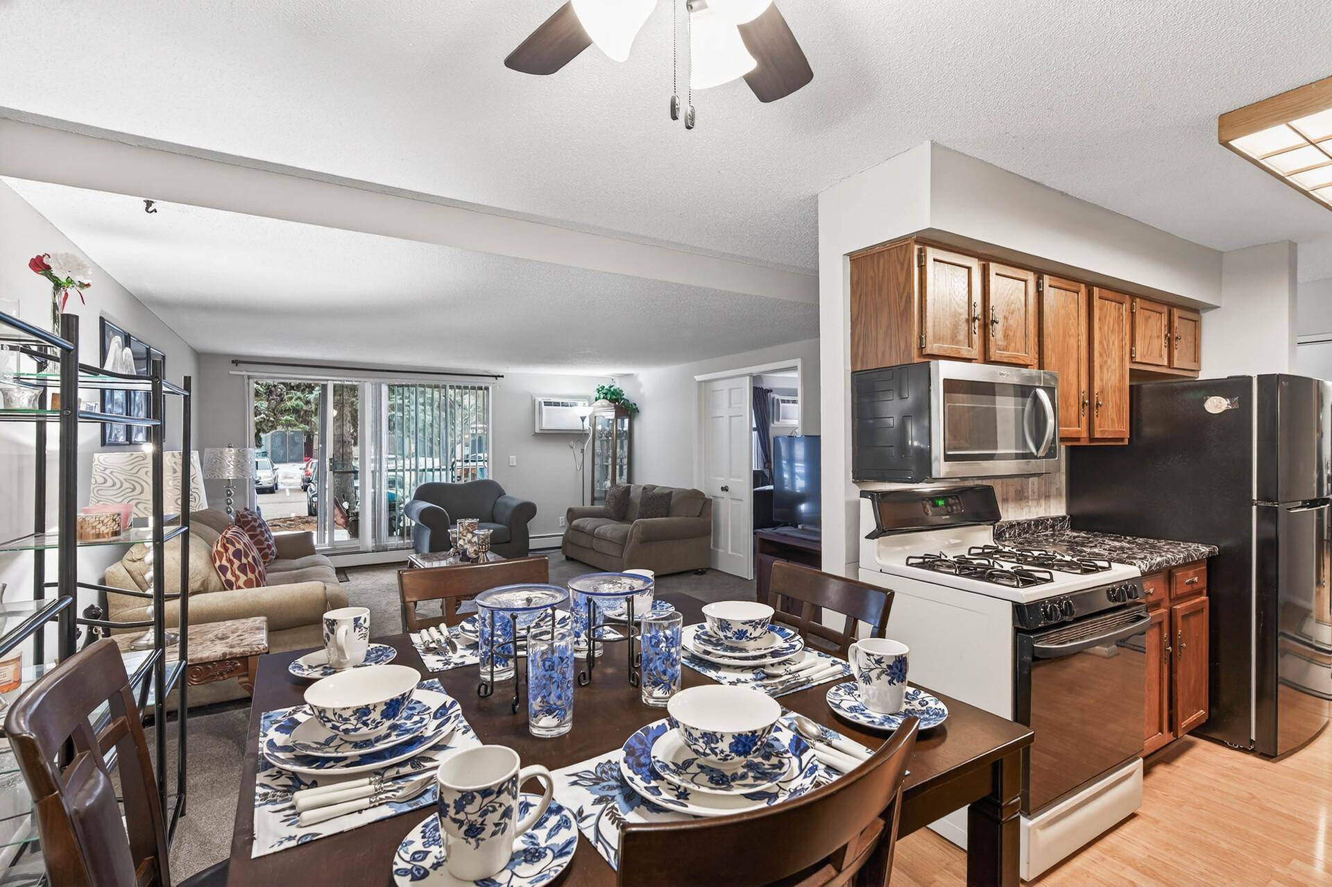4207 Lakeside AVE N #137, Brooklyn Center, MN 55429