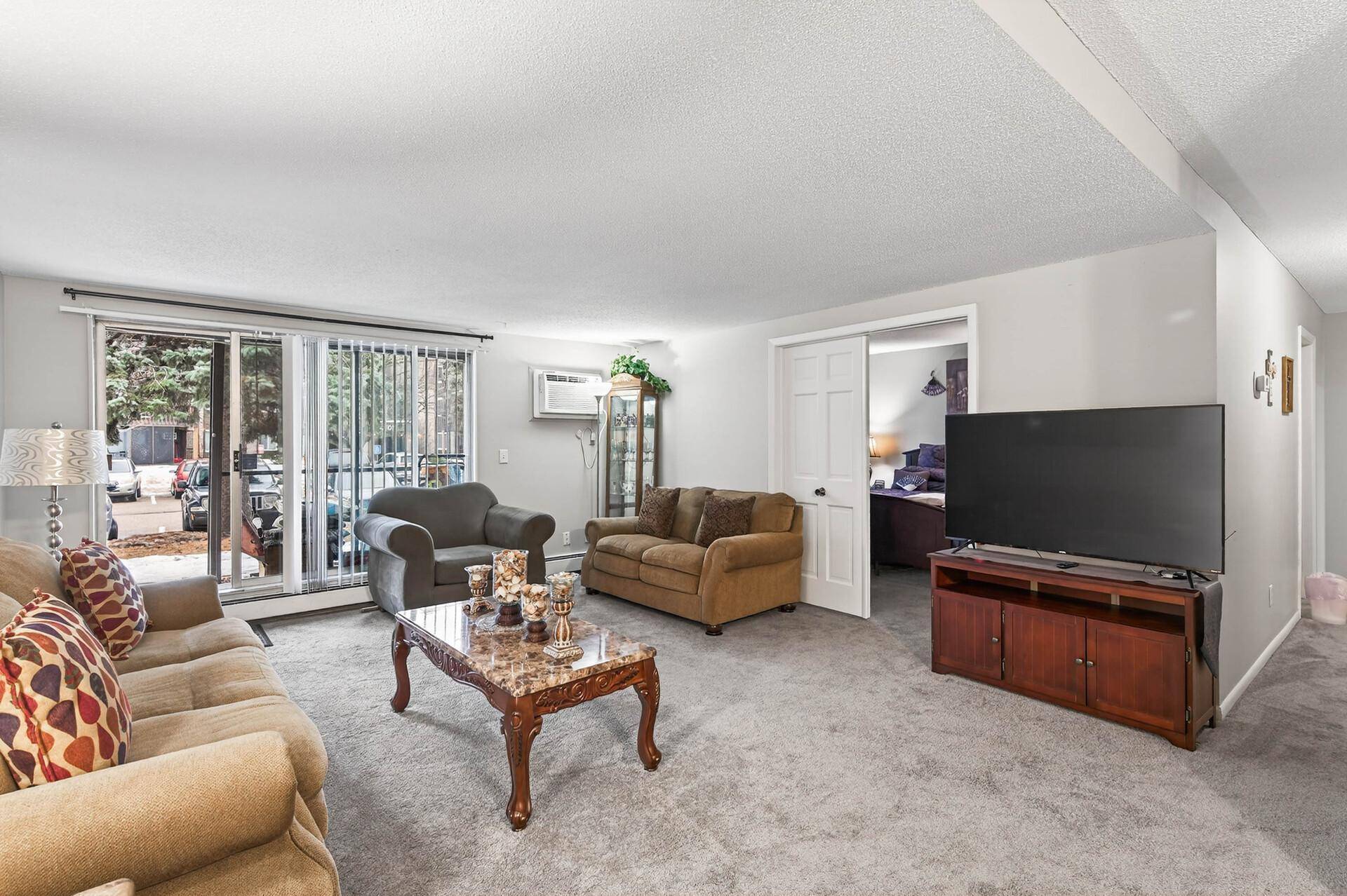 4207 Lakeside AVE N #137, Brooklyn Center, MN 55429