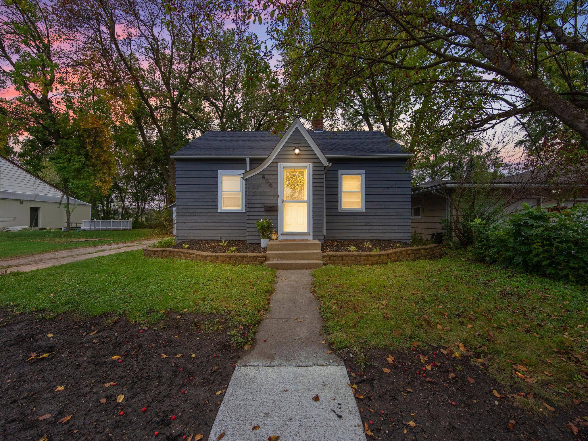 406 5th ST NW, Montgomery, MN 56069