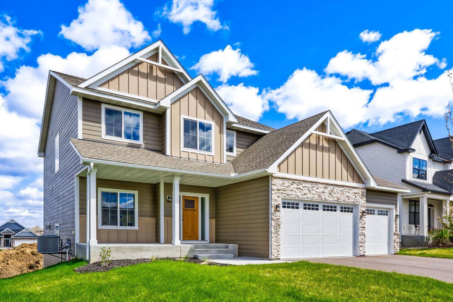 68 143rd Ave NW, Andover, MN 55304