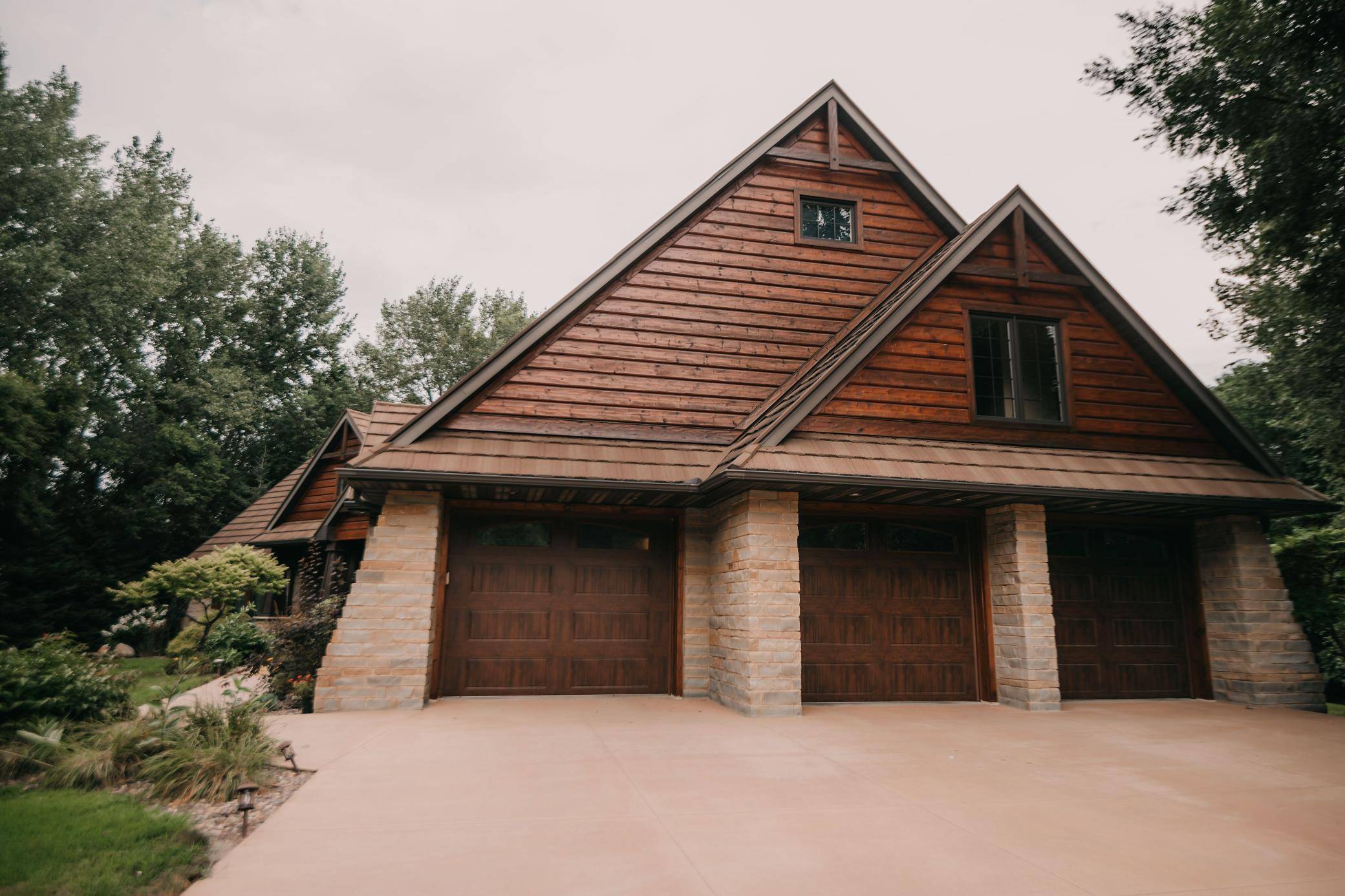 650 33rd ST NW, Austin, MN 55912