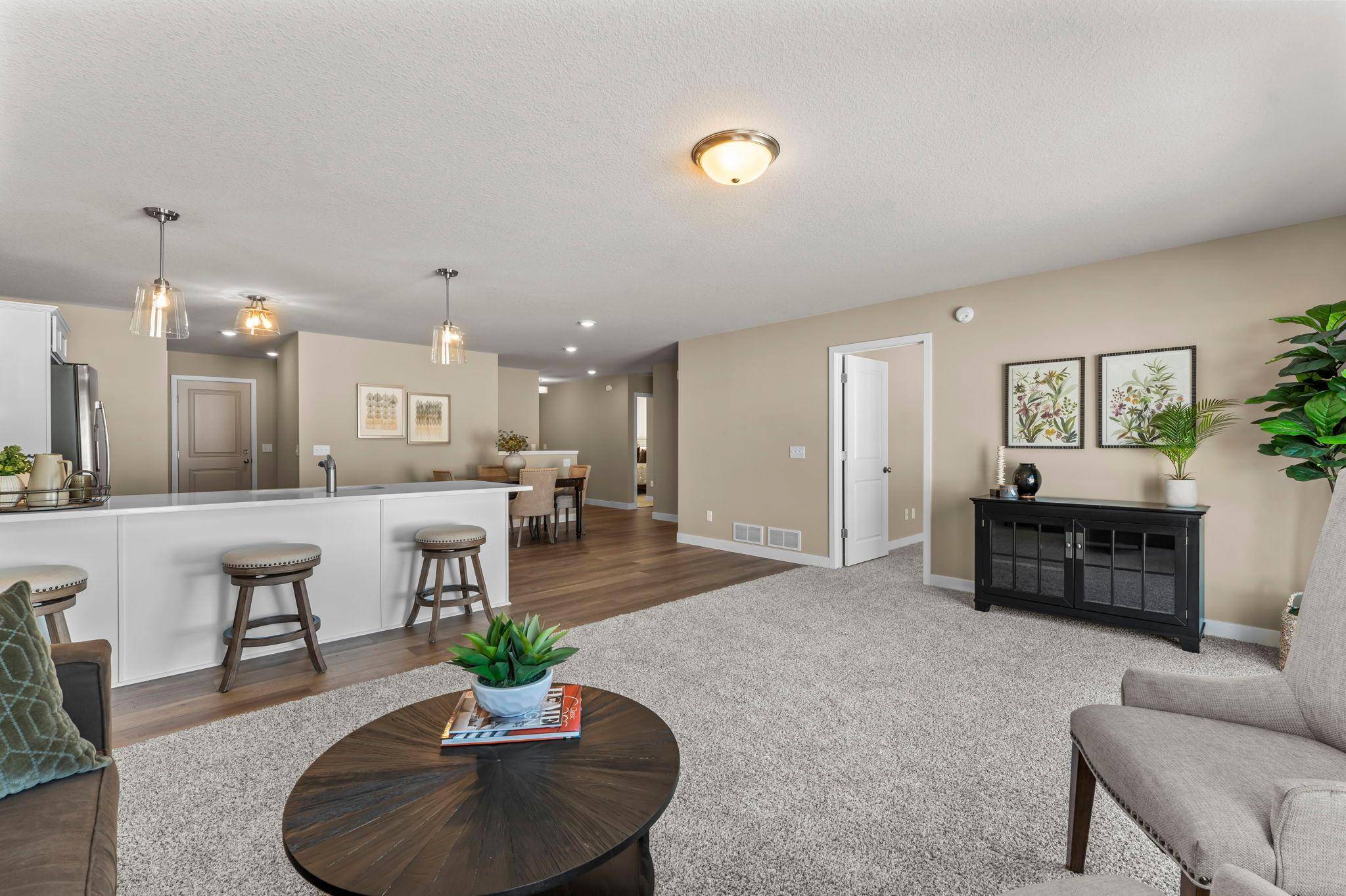 27270 Pete's Hill TRL, Elko New Market, MN 55020