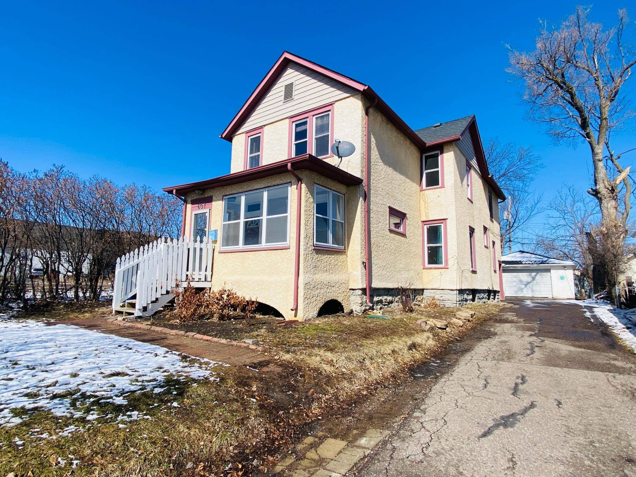 607 Topping ST, Saint Paul, MN 55103